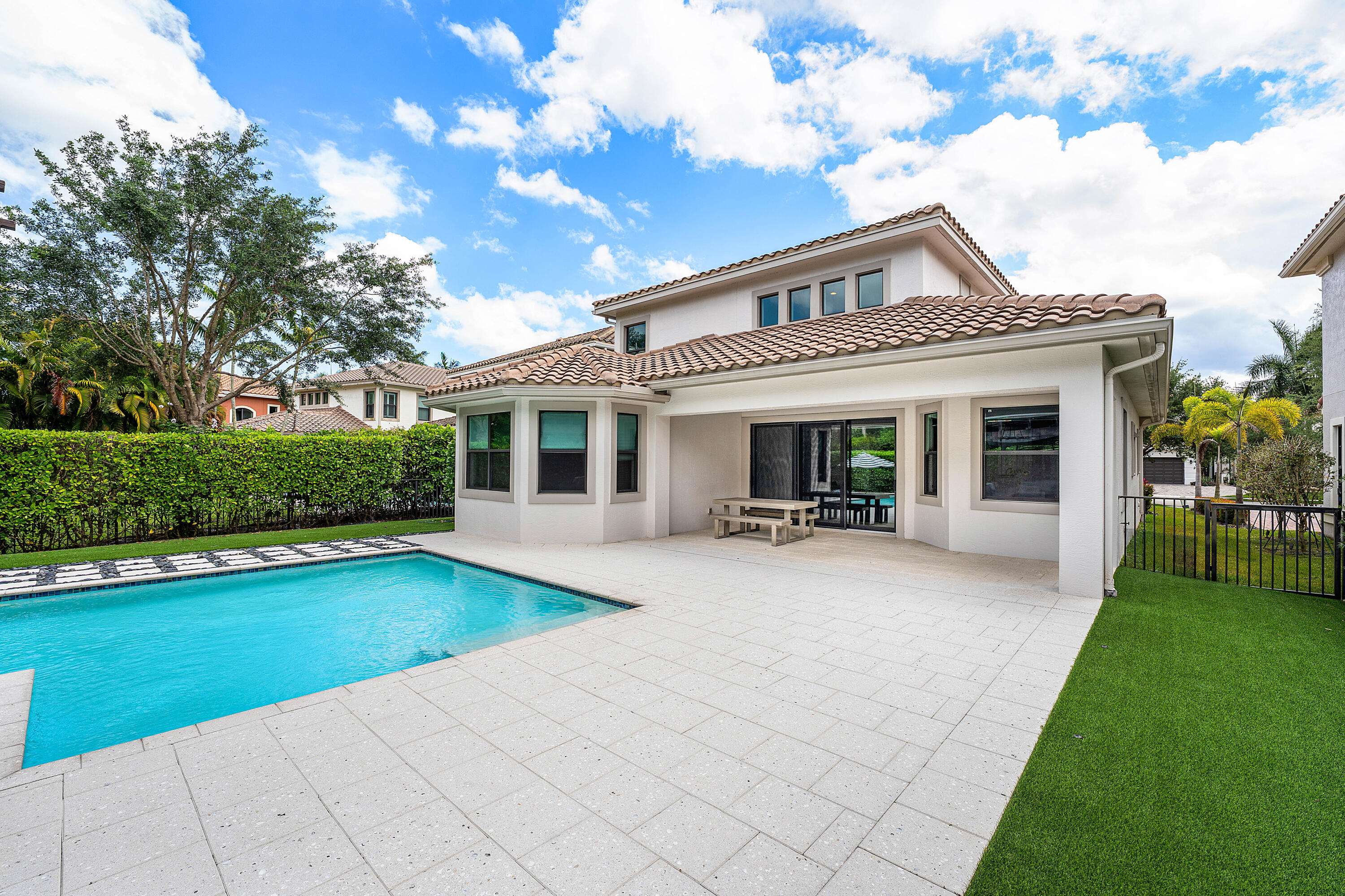 PARKLAND GOLF AND COUNTRY CLUB - Residential