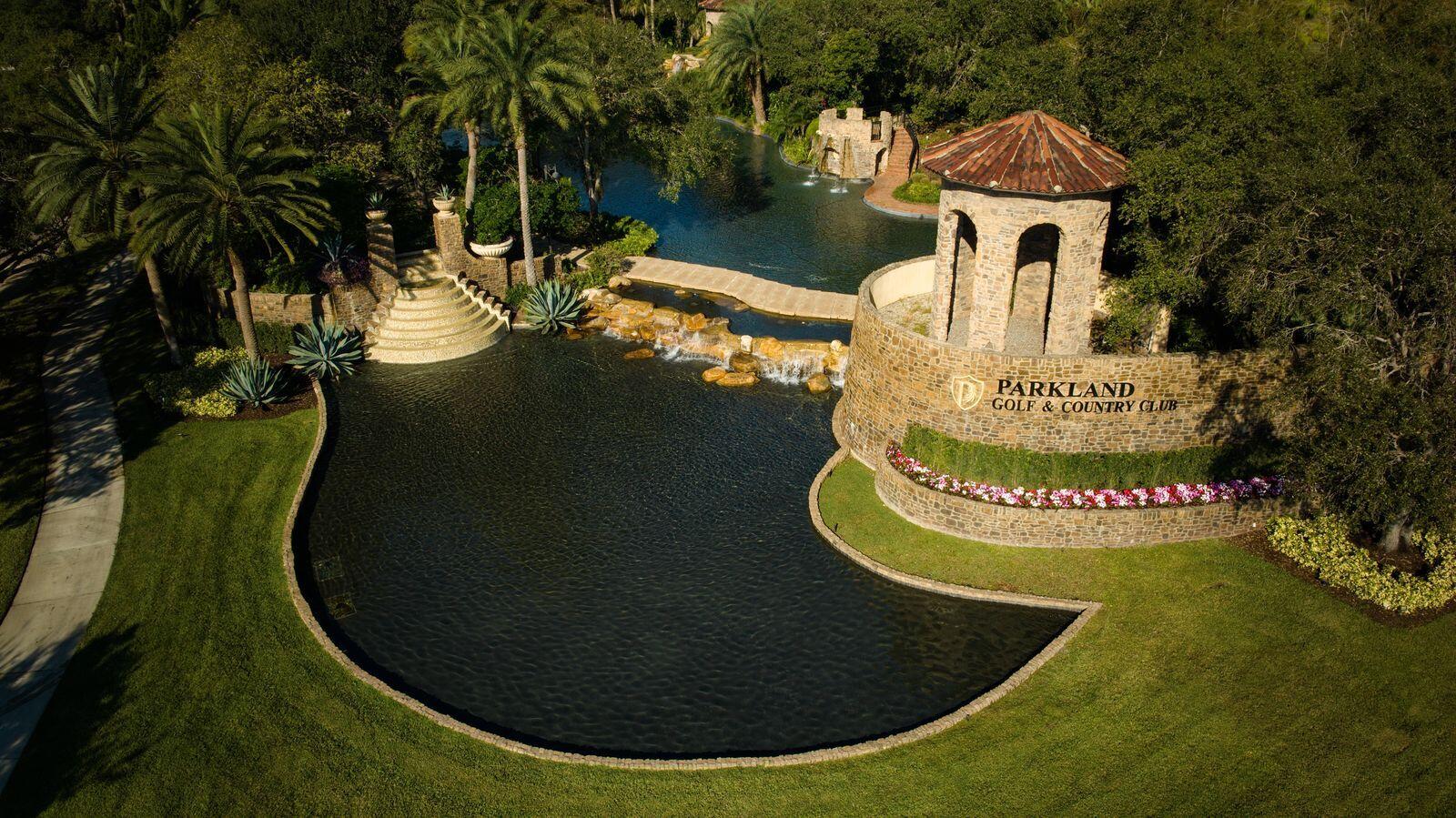 PARKLAND GOLF AND COUNTRY CLUB - Residential