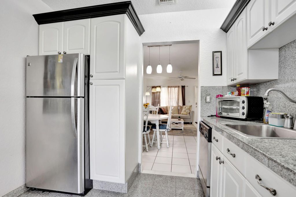 Photo of 461 NW 76th Avenue #205, Margate, FL 33063 (MLS # B26024848)
