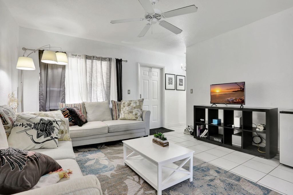 Photo of 461 NW 76th Avenue #205, Margate, FL 33063 (MLS # B26024848)