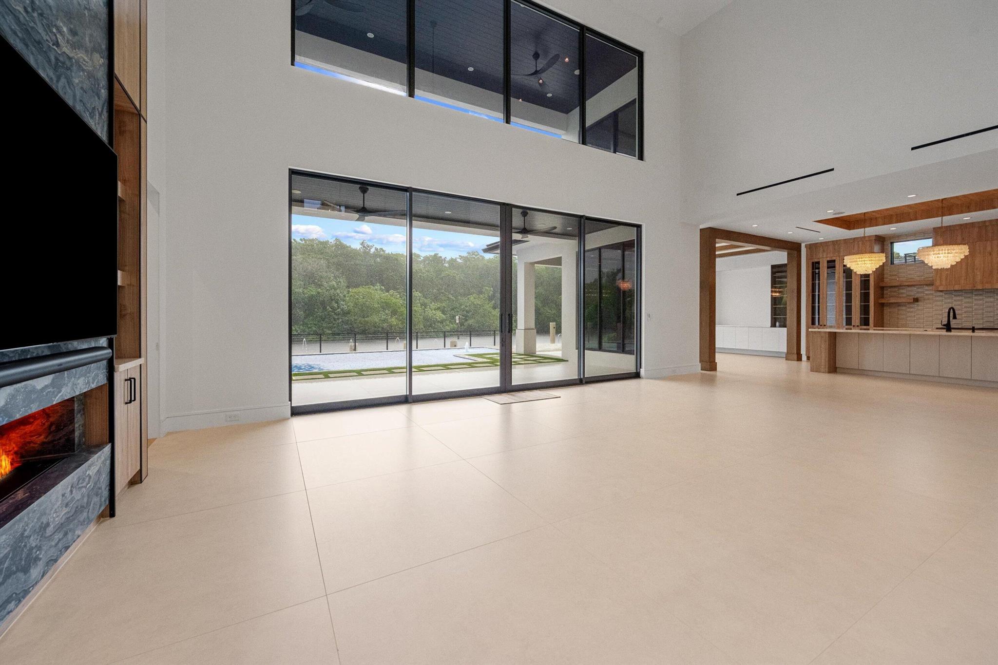 CARRIAGE HILL - Residential