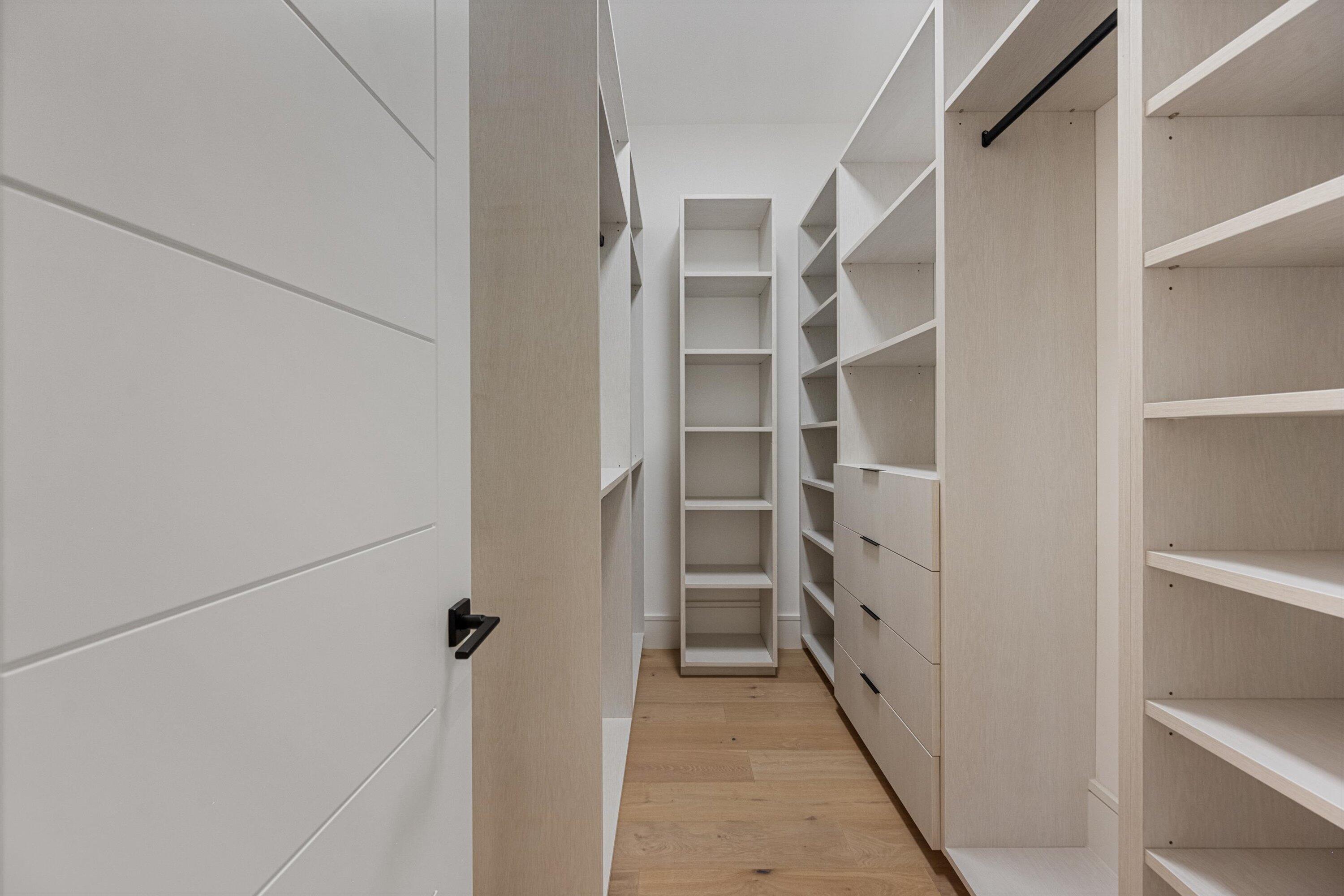 CARRIAGE HILL - Residential