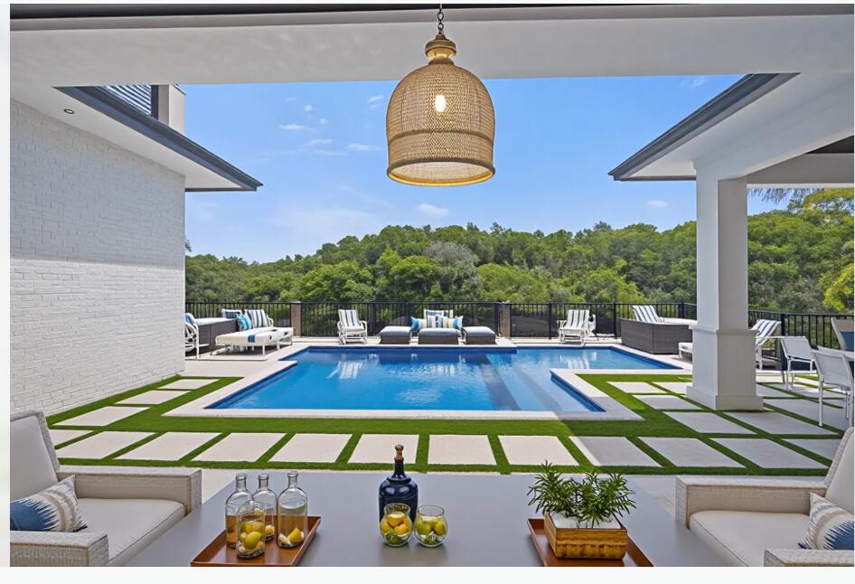 CARRIAGE HILL - Residential