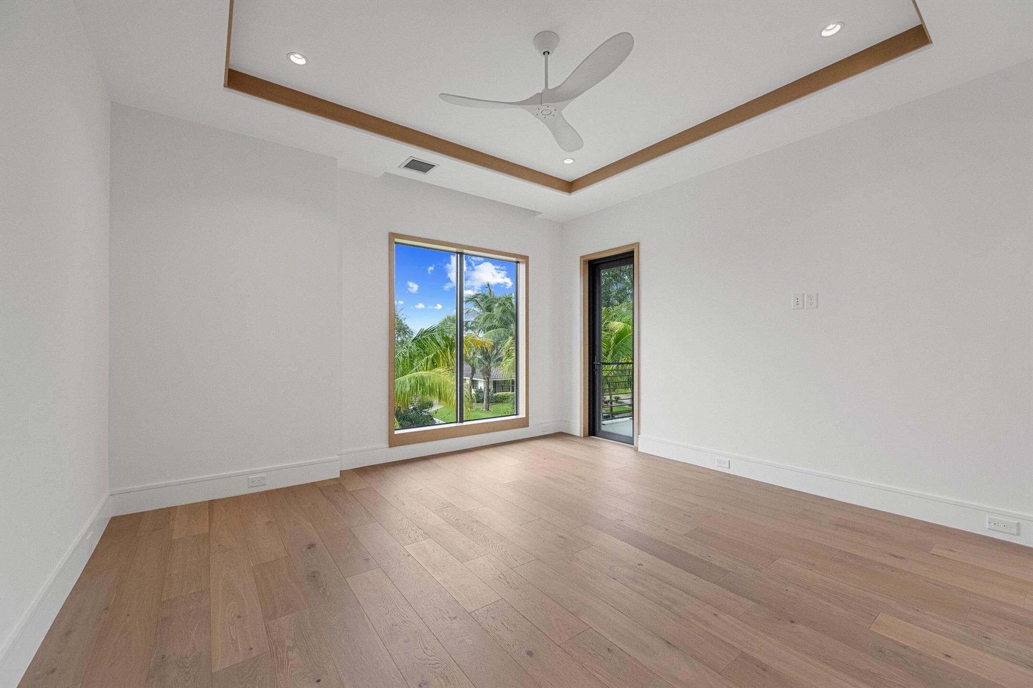 CARRIAGE HILL - Residential