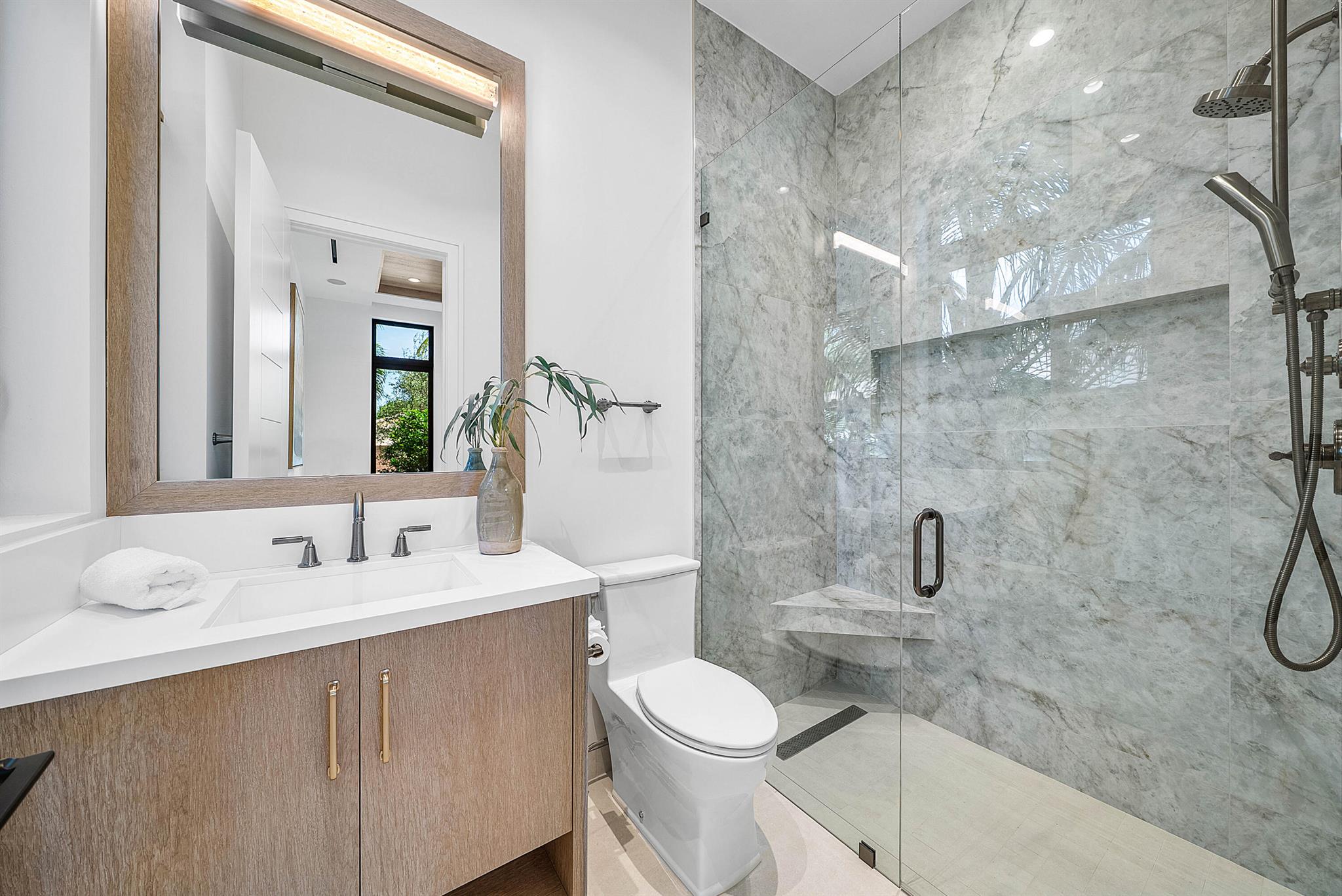 CARRIAGE HILL - Residential