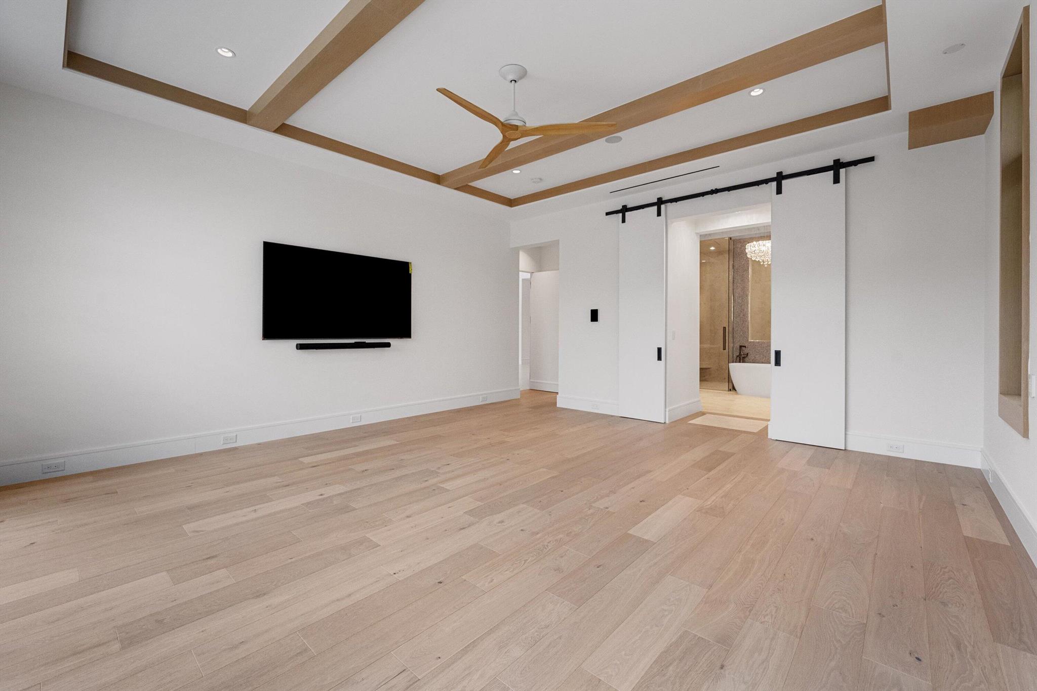 CARRIAGE HILL - Residential