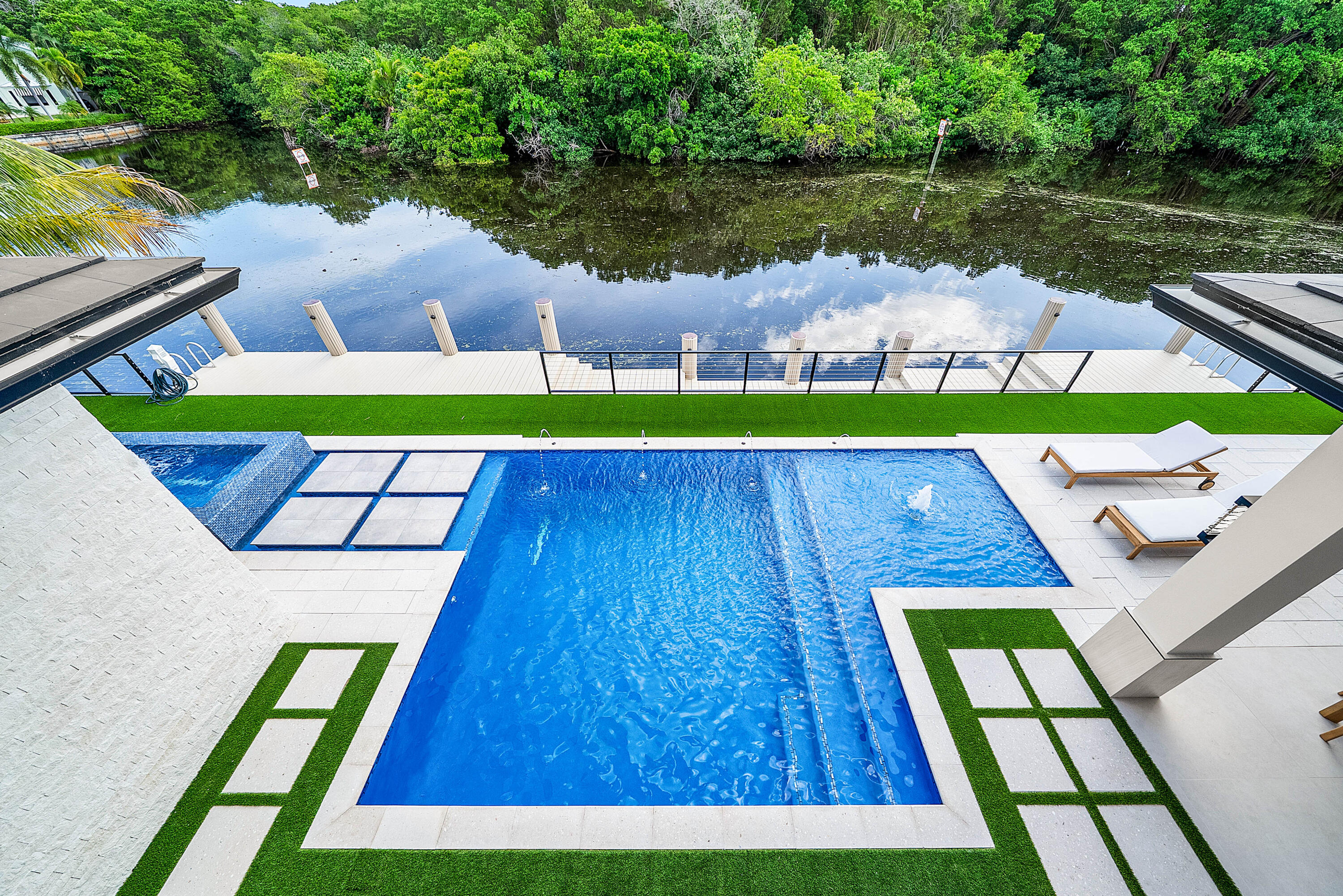 CARRIAGE HILL - Residential