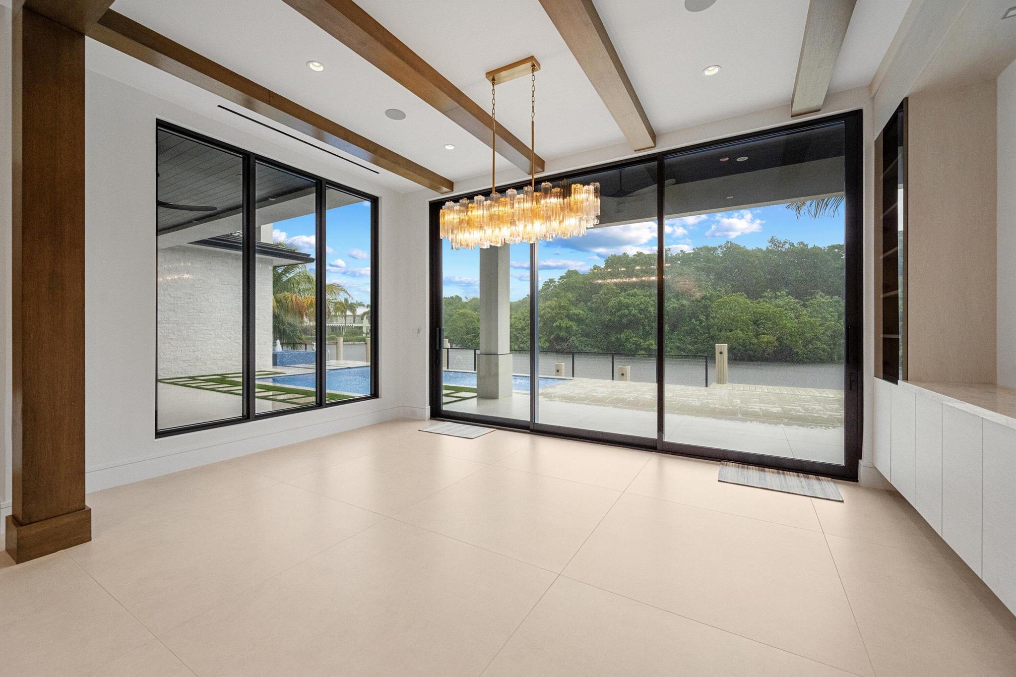 CARRIAGE HILL - Residential