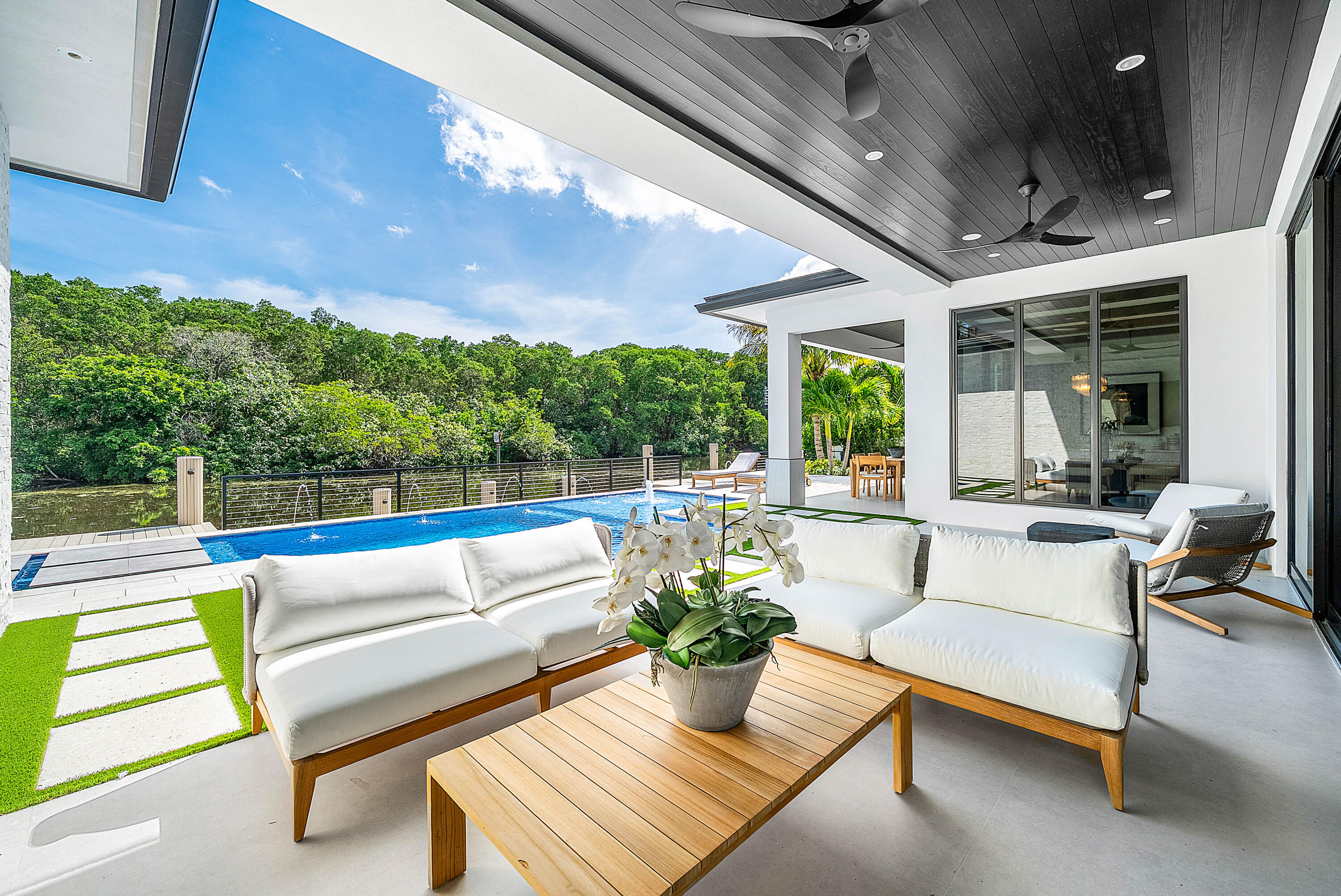 CARRIAGE HILL - Residential