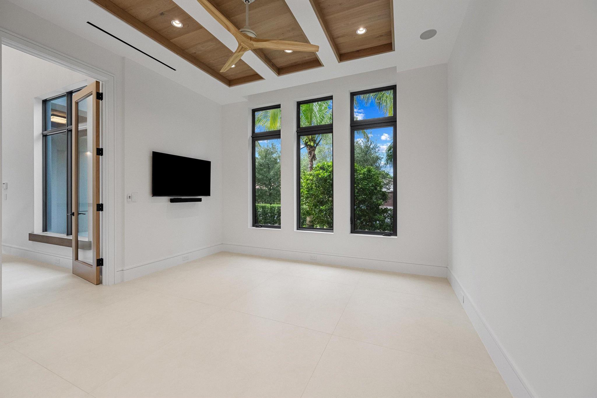 CARRIAGE HILL - Residential