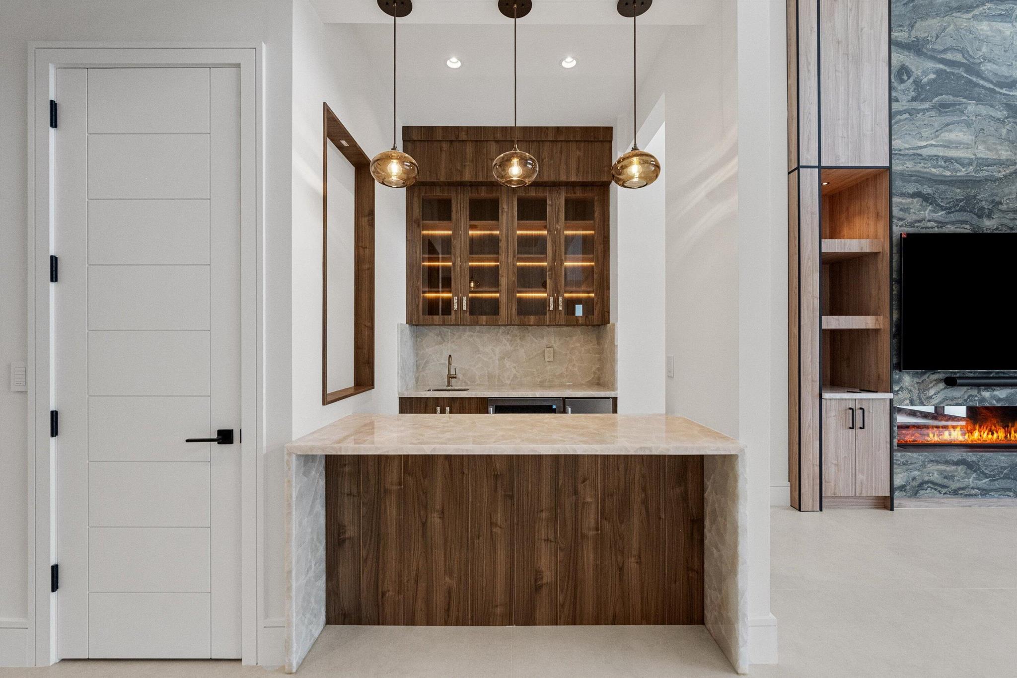 CARRIAGE HILL - Residential