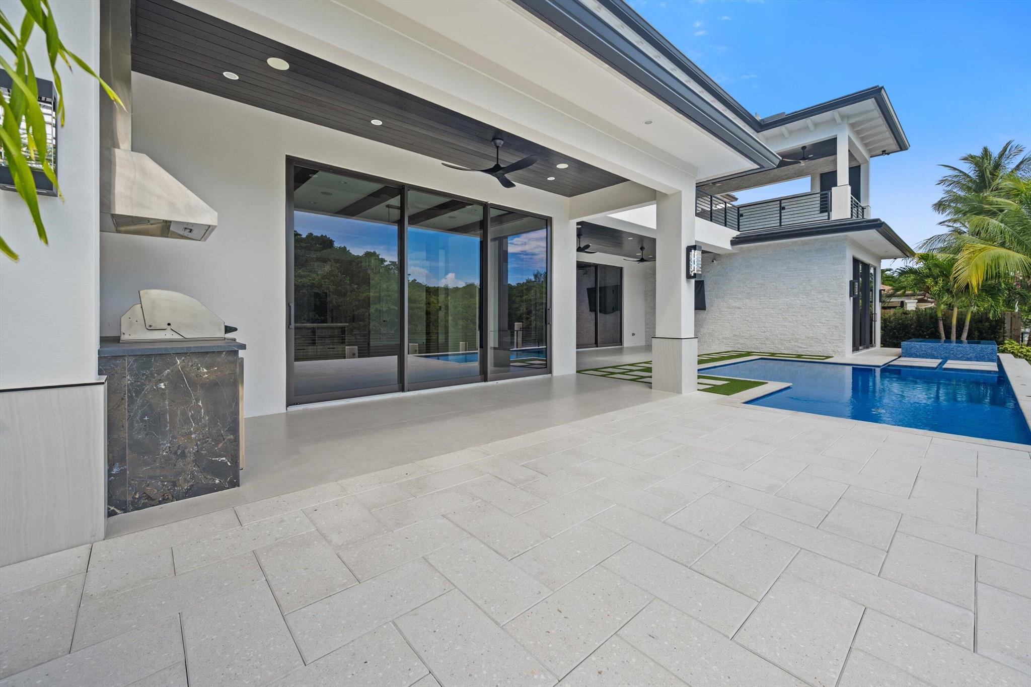 CARRIAGE HILL - Residential