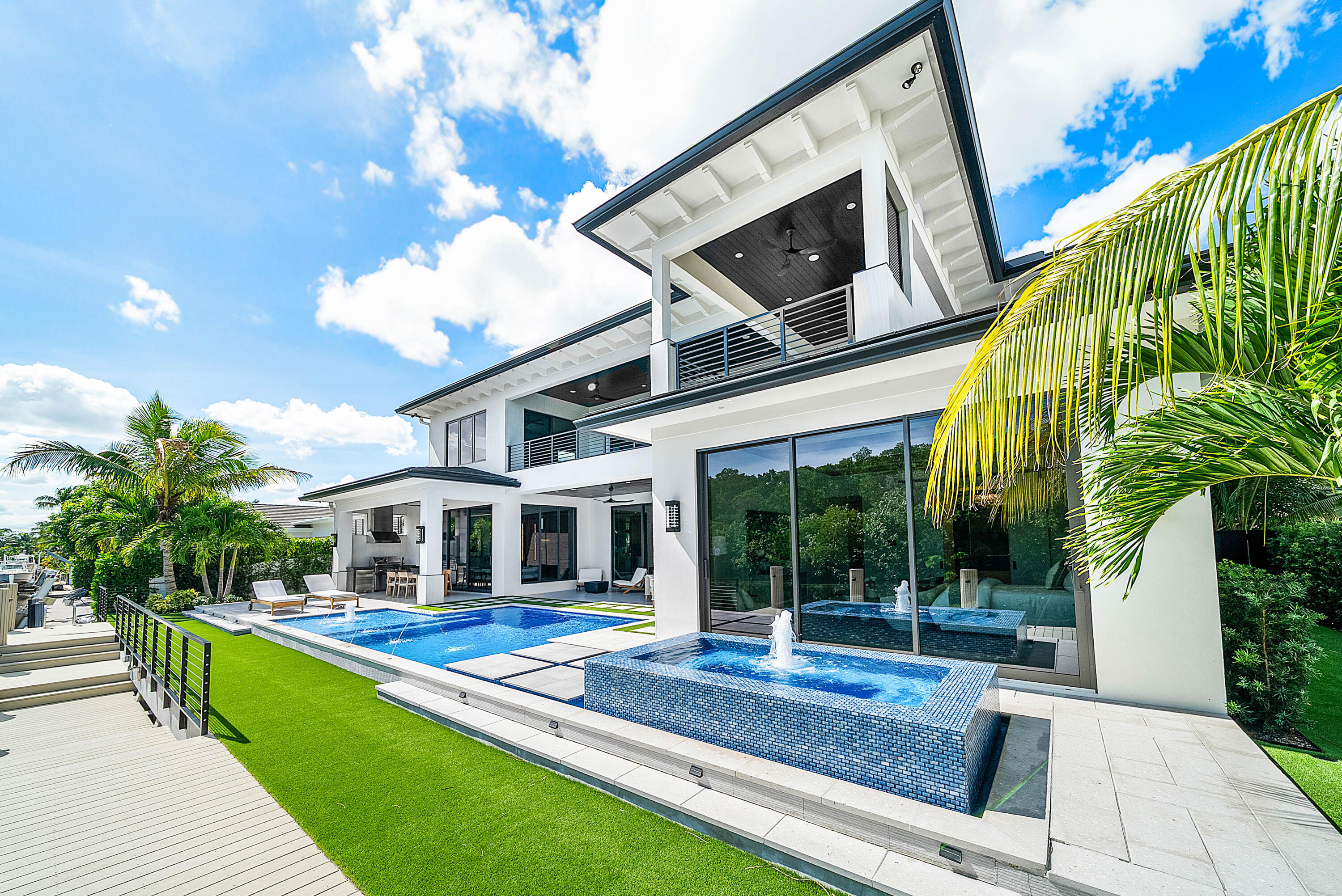 CARRIAGE HILL - Residential