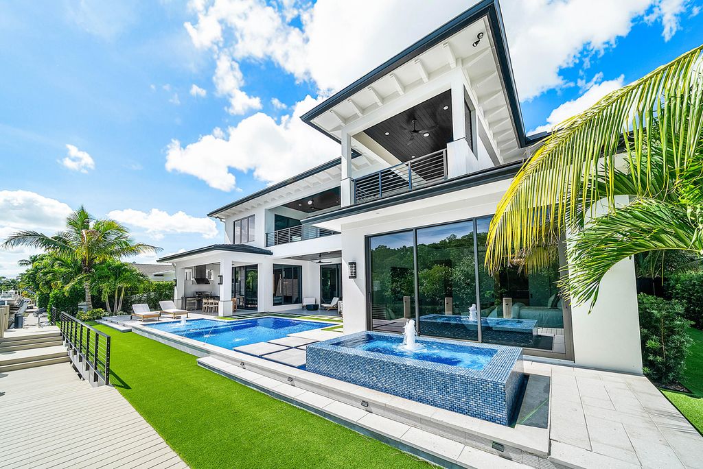 Photo of 1560 SW 6th Avenue SW, Boca Raton, FL 33486 (MLS # R11131610)