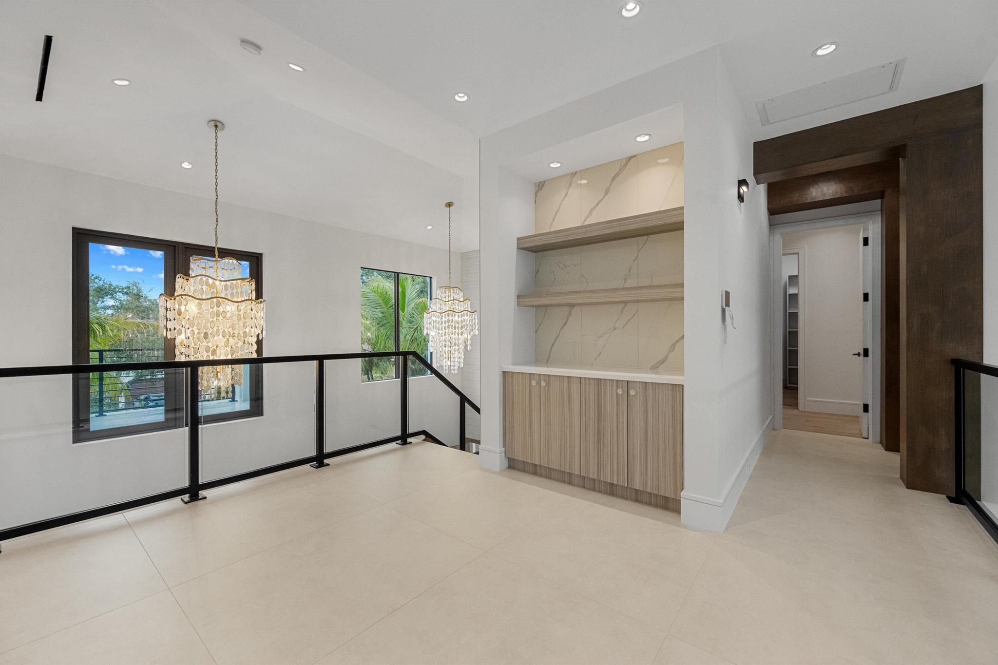CARRIAGE HILL - Residential