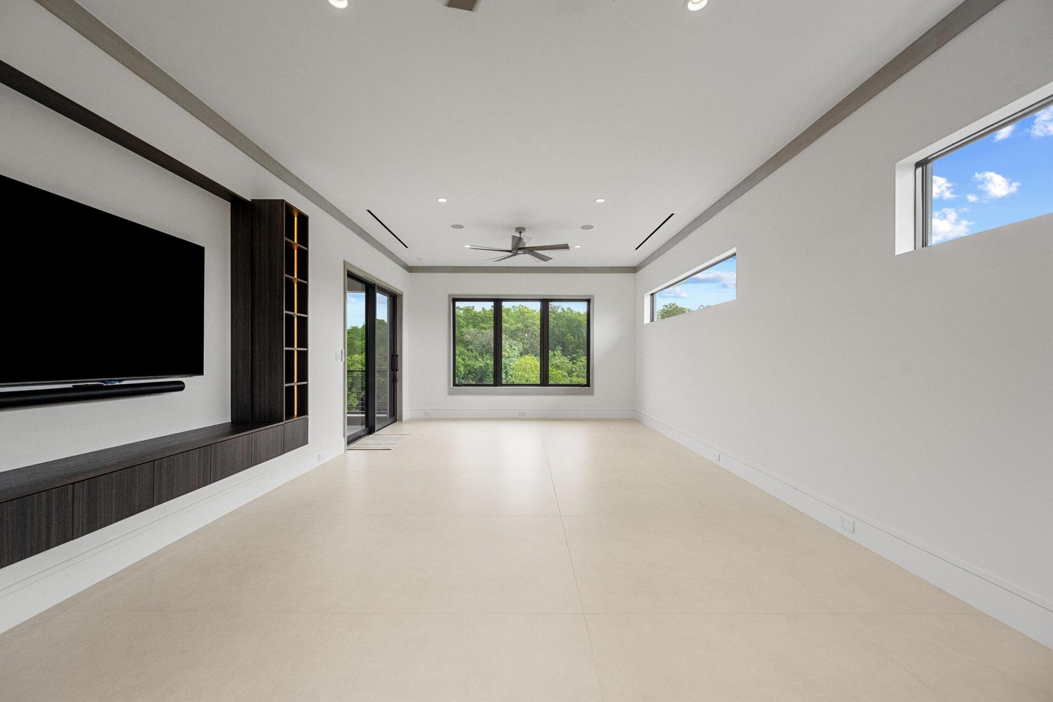 CARRIAGE HILL - Residential