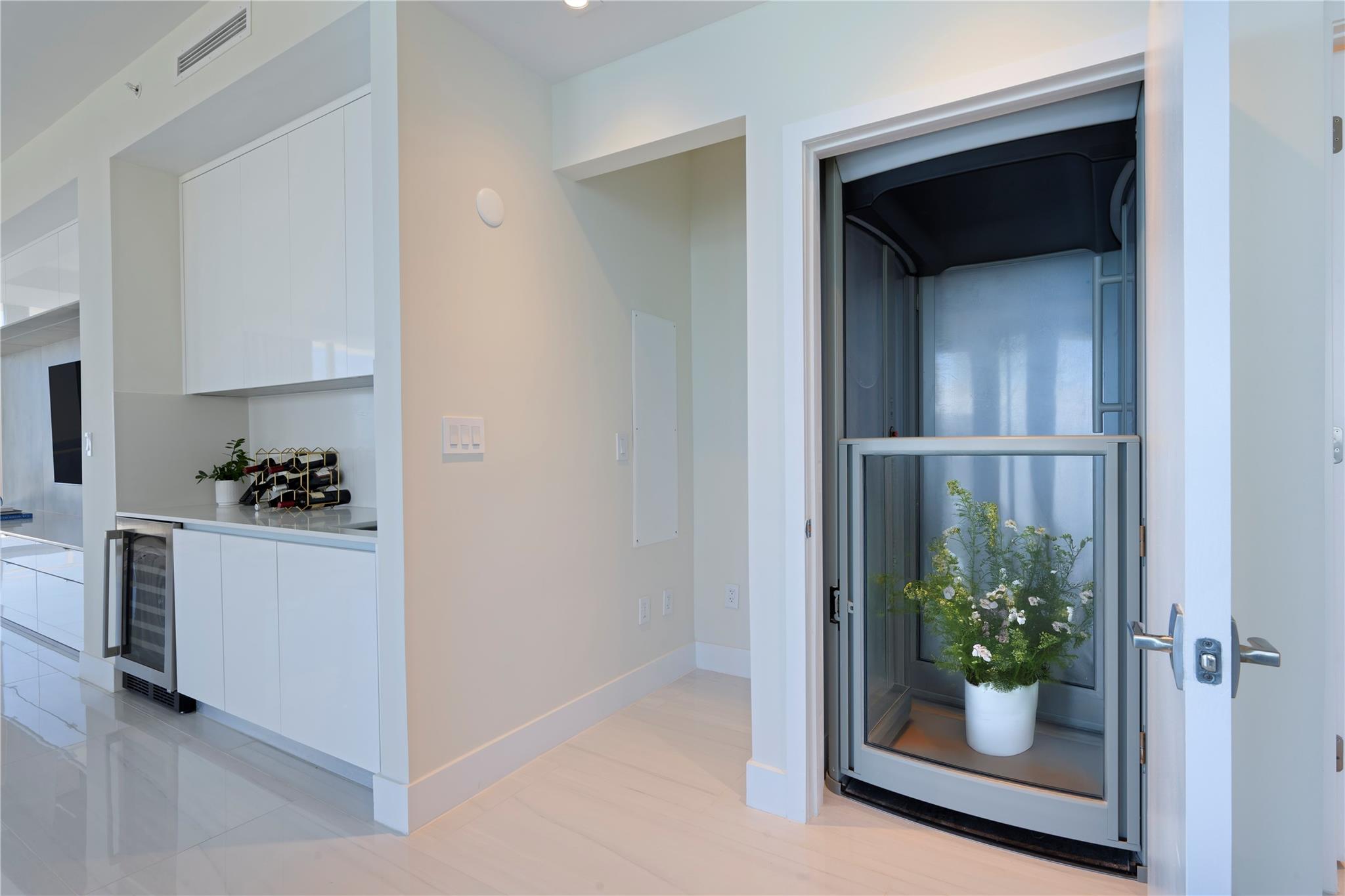 Lynch John B - Residential Lease