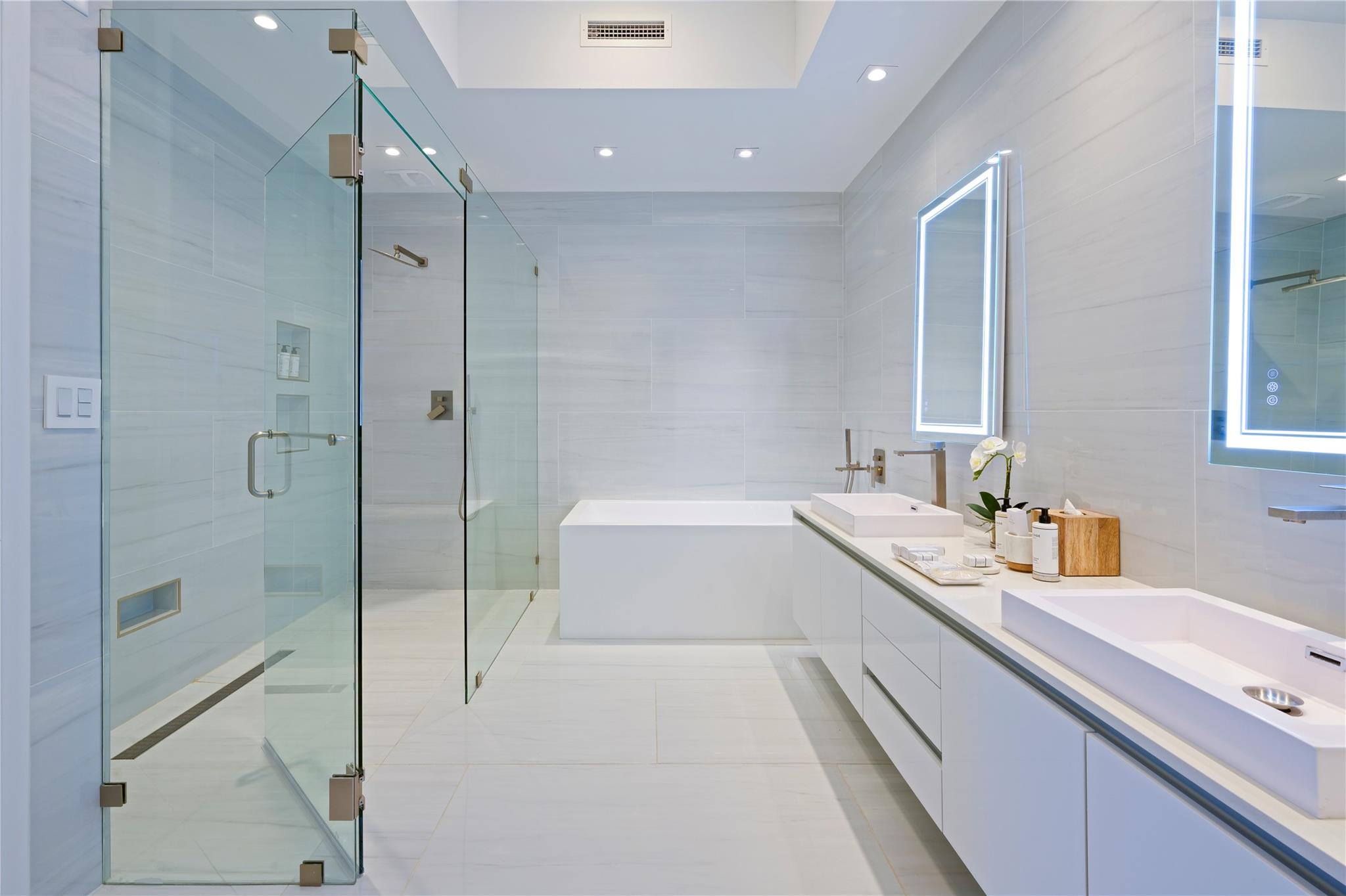 Lynch John B - Residential Lease