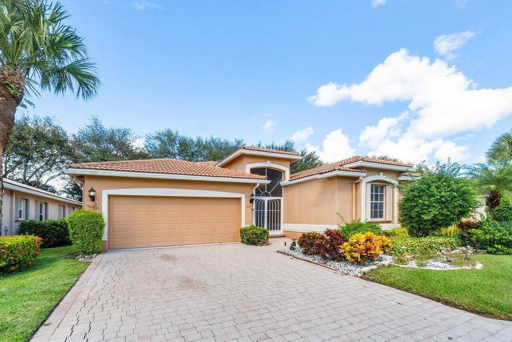 Photo of 6779 Viale Elizabeth, Delray Beach, FL 33446 (MLS # R10925279)