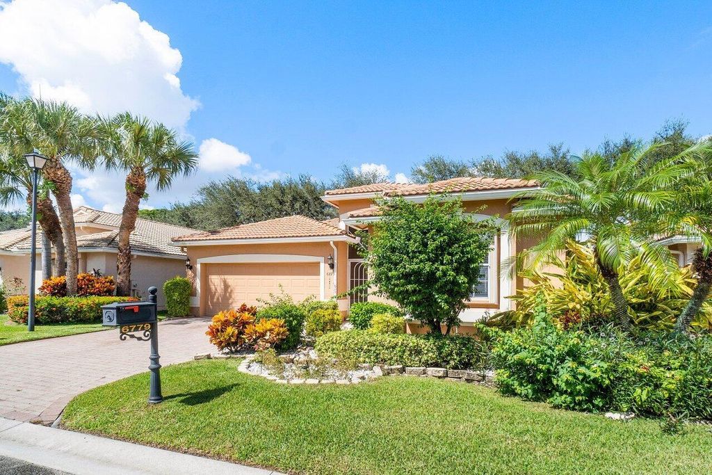 Photo of 6779 Viale Elizabeth, Delray Beach, FL 33446 (MLS # R10925279)