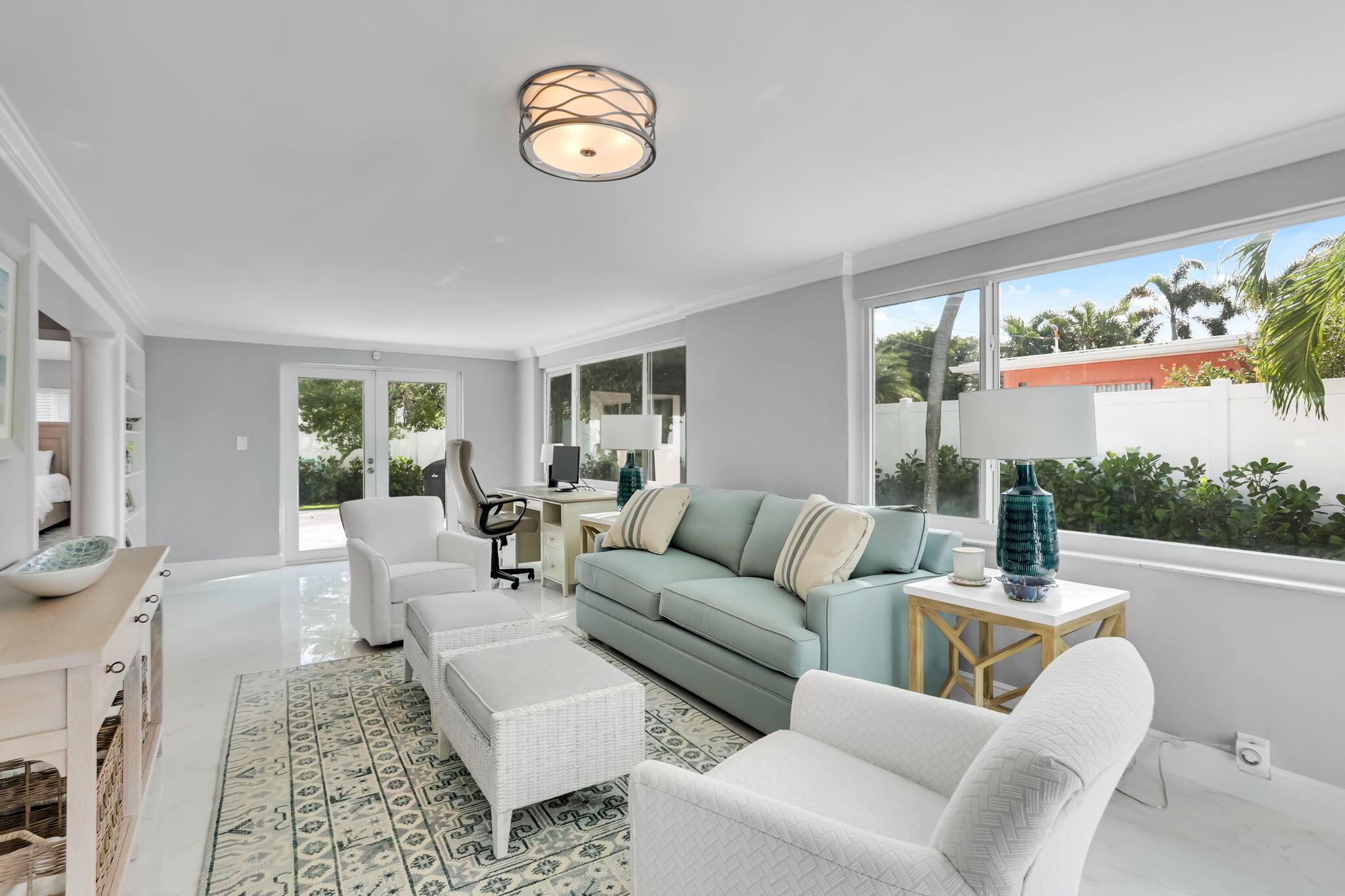 VENETIAN ISLES 3RD SEC - Residential