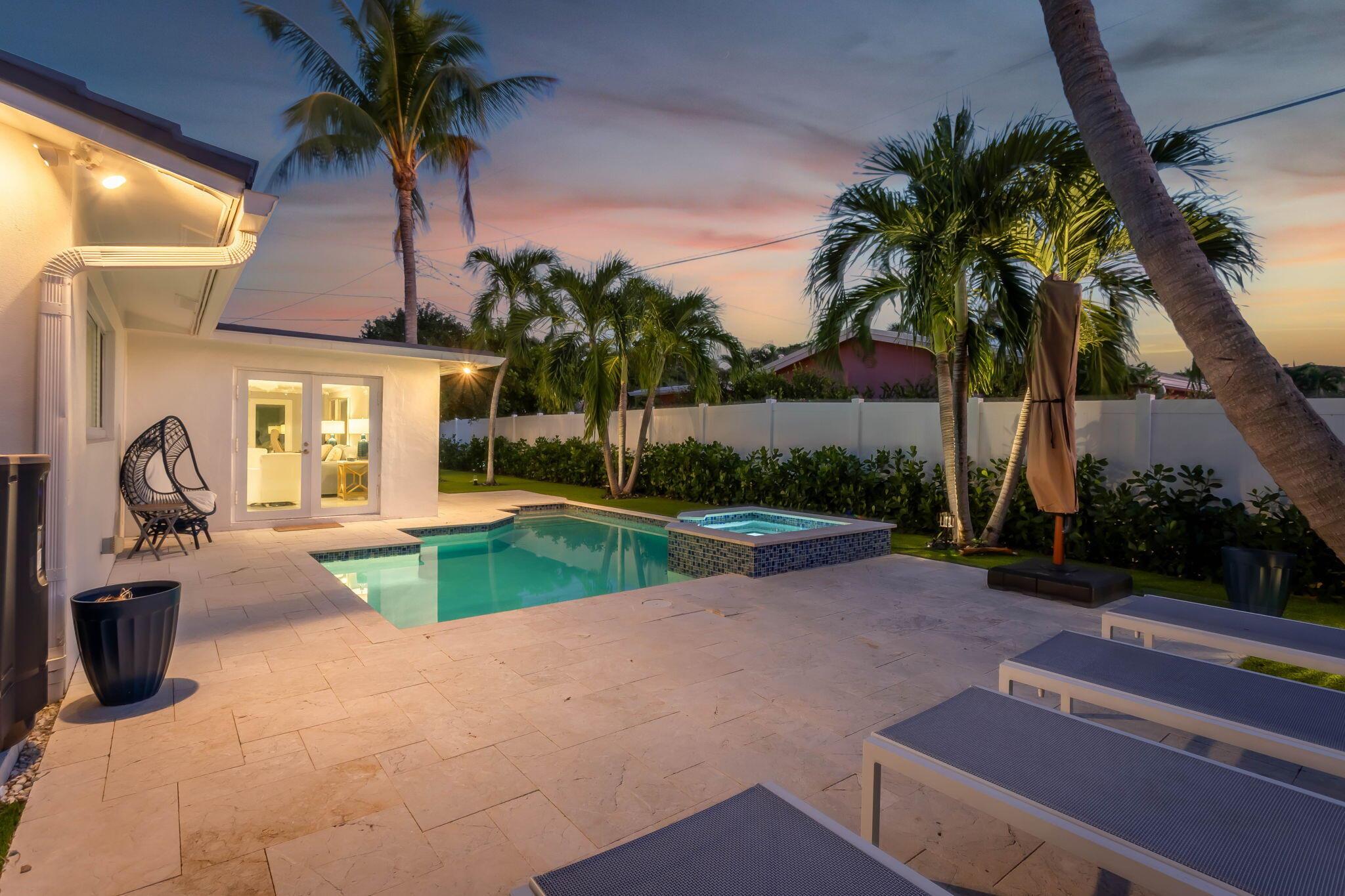 VENETIAN ISLES 3RD SEC - Residential