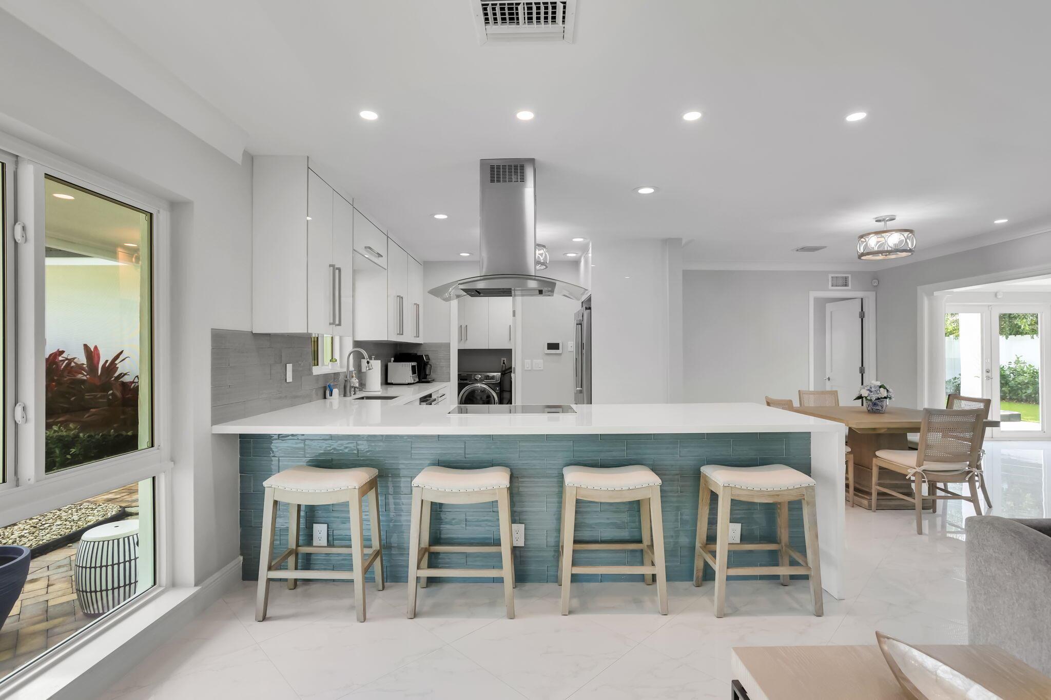 VENETIAN ISLES 3RD SEC - Residential