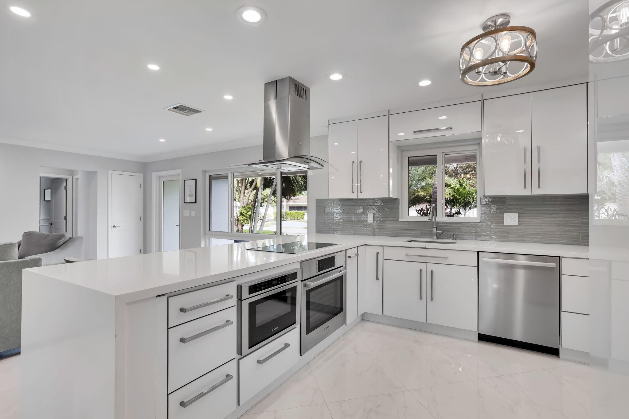 VENETIAN ISLES 3RD SEC - Residential