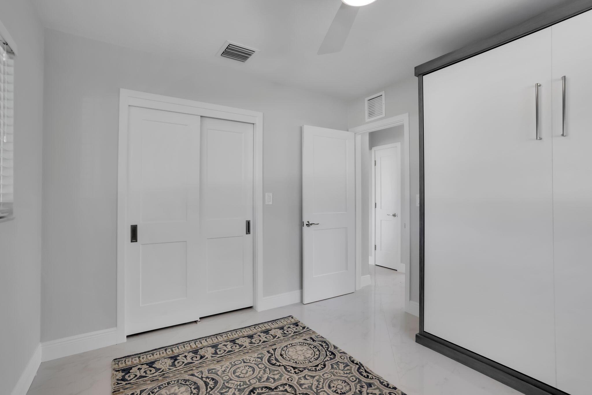 VENETIAN ISLES 3RD SEC - Residential