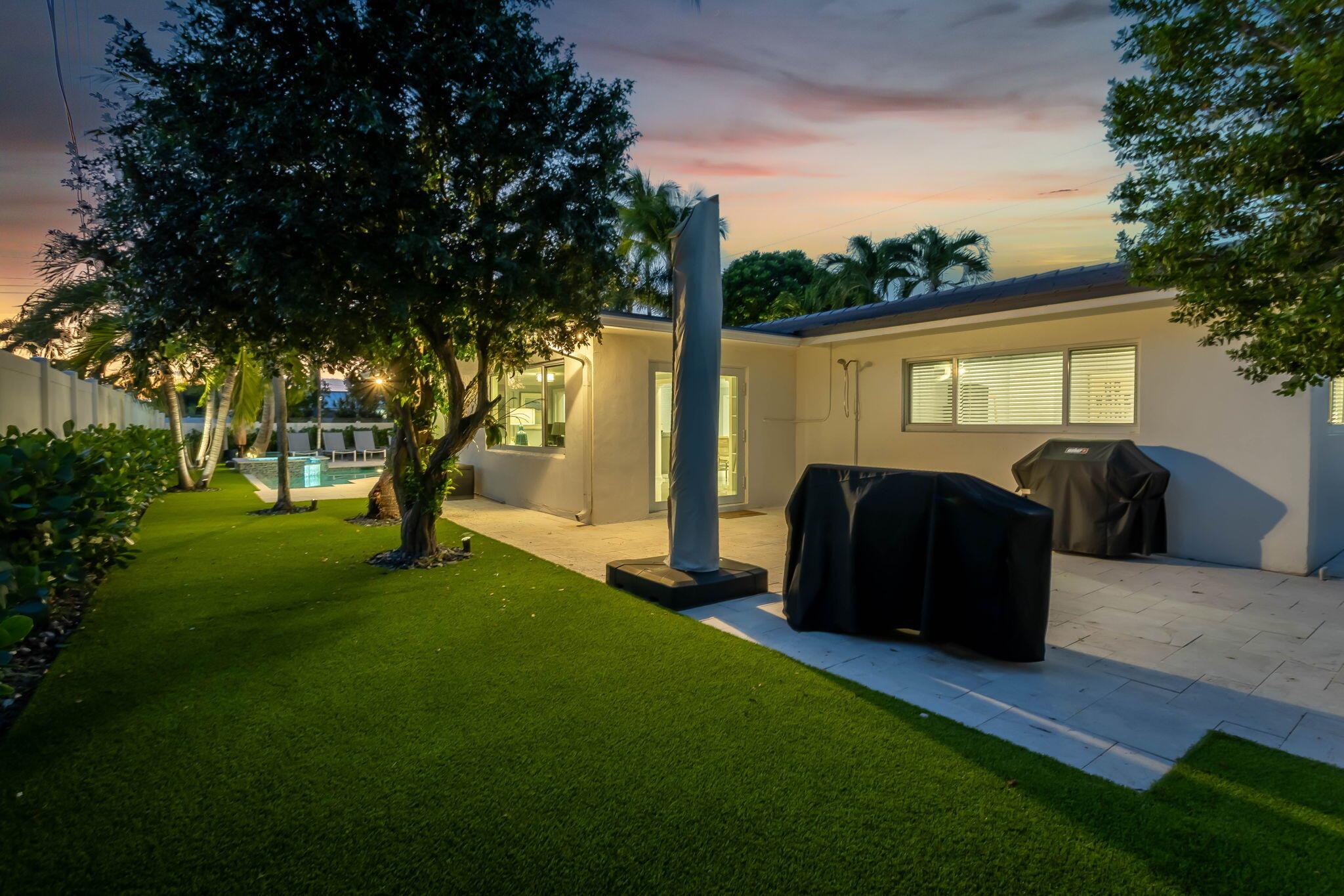 VENETIAN ISLES 3RD SEC - Residential