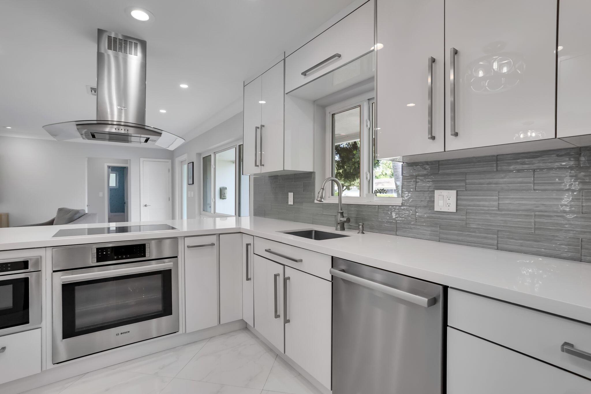 VENETIAN ISLES 3RD SEC - Residential