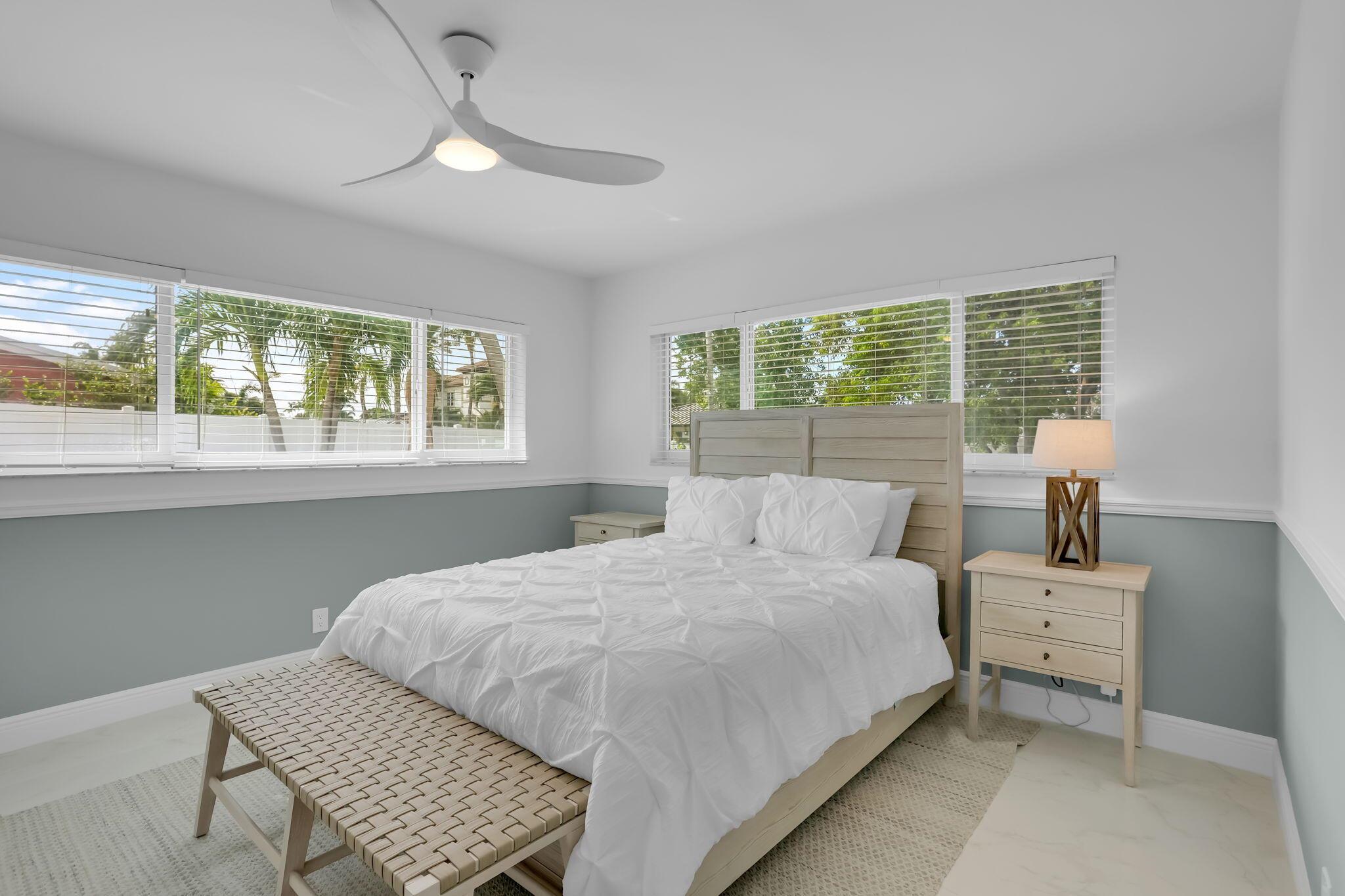 VENETIAN ISLES 3RD SEC - Residential