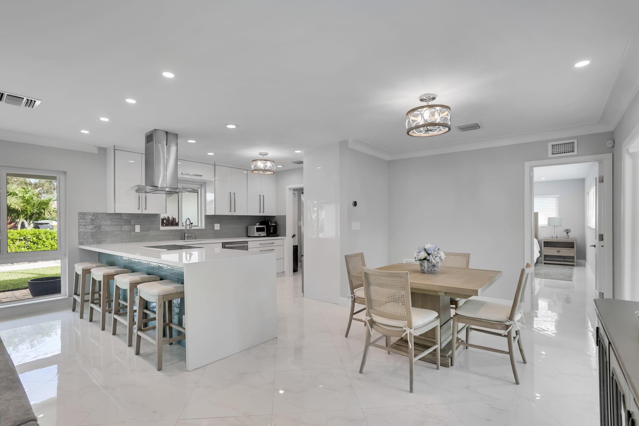 VENETIAN ISLES 3RD SEC - Residential