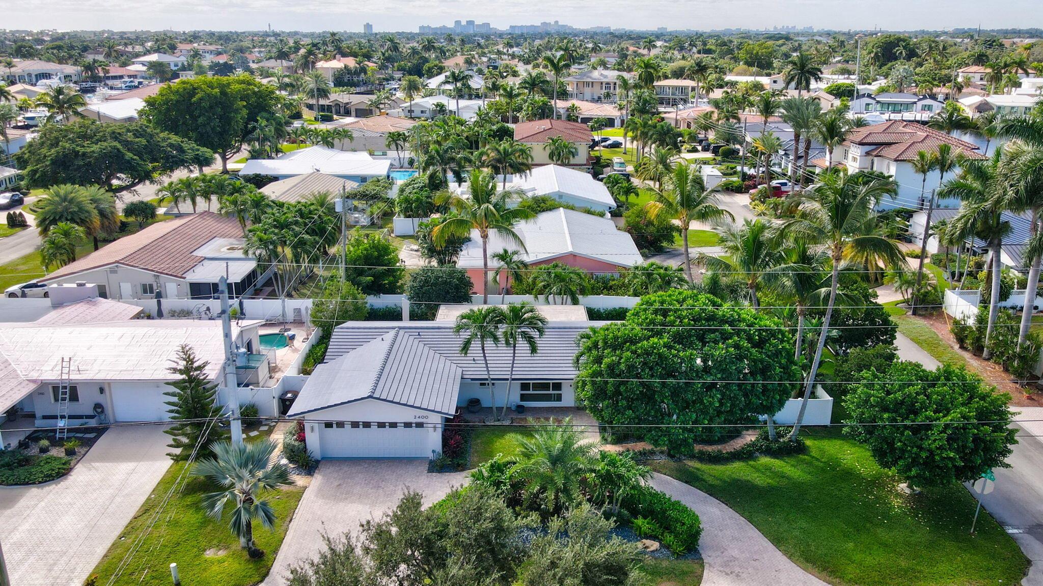 VENETIAN ISLES 3RD SEC - Residential