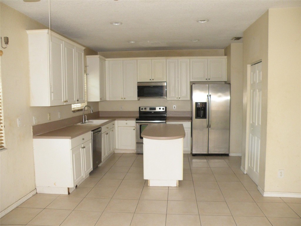 Lakeview West 158-44 B - Residential