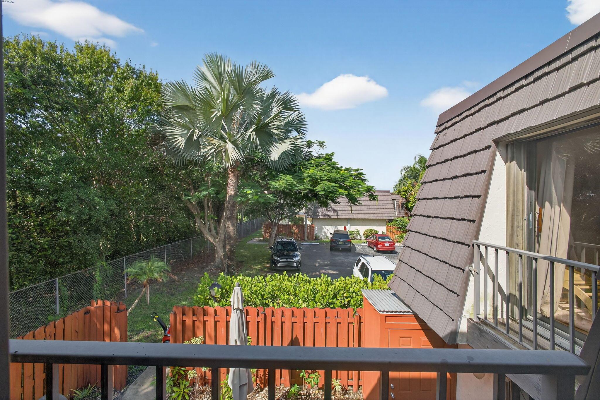 JUPITER LAKES TOWNHOMES C - Residential Lease