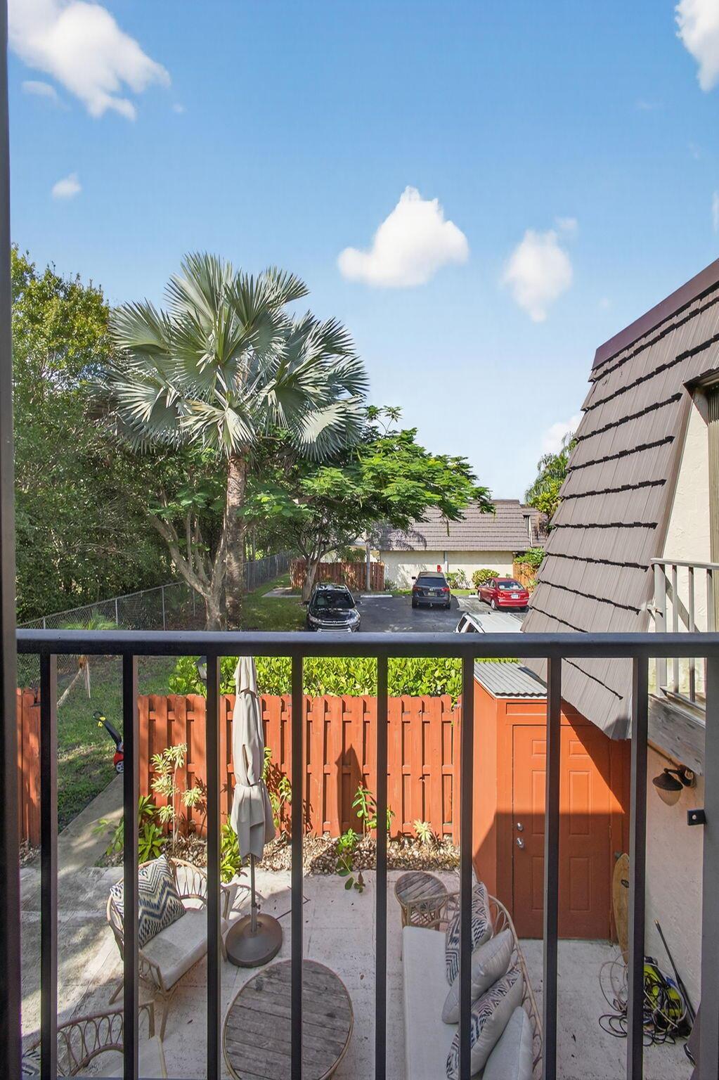 JUPITER LAKES TOWNHOMES C - Residential Lease