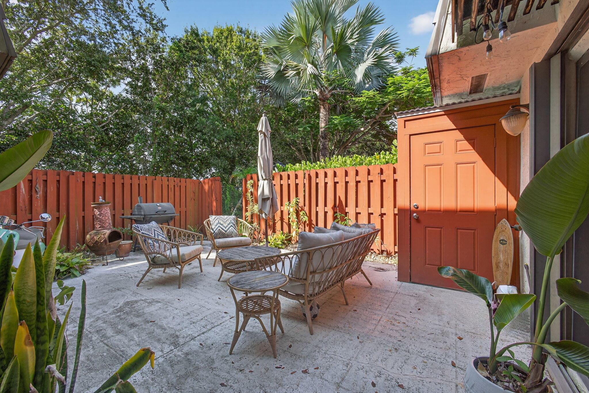 JUPITER LAKES TOWNHOMES C - Residential Lease