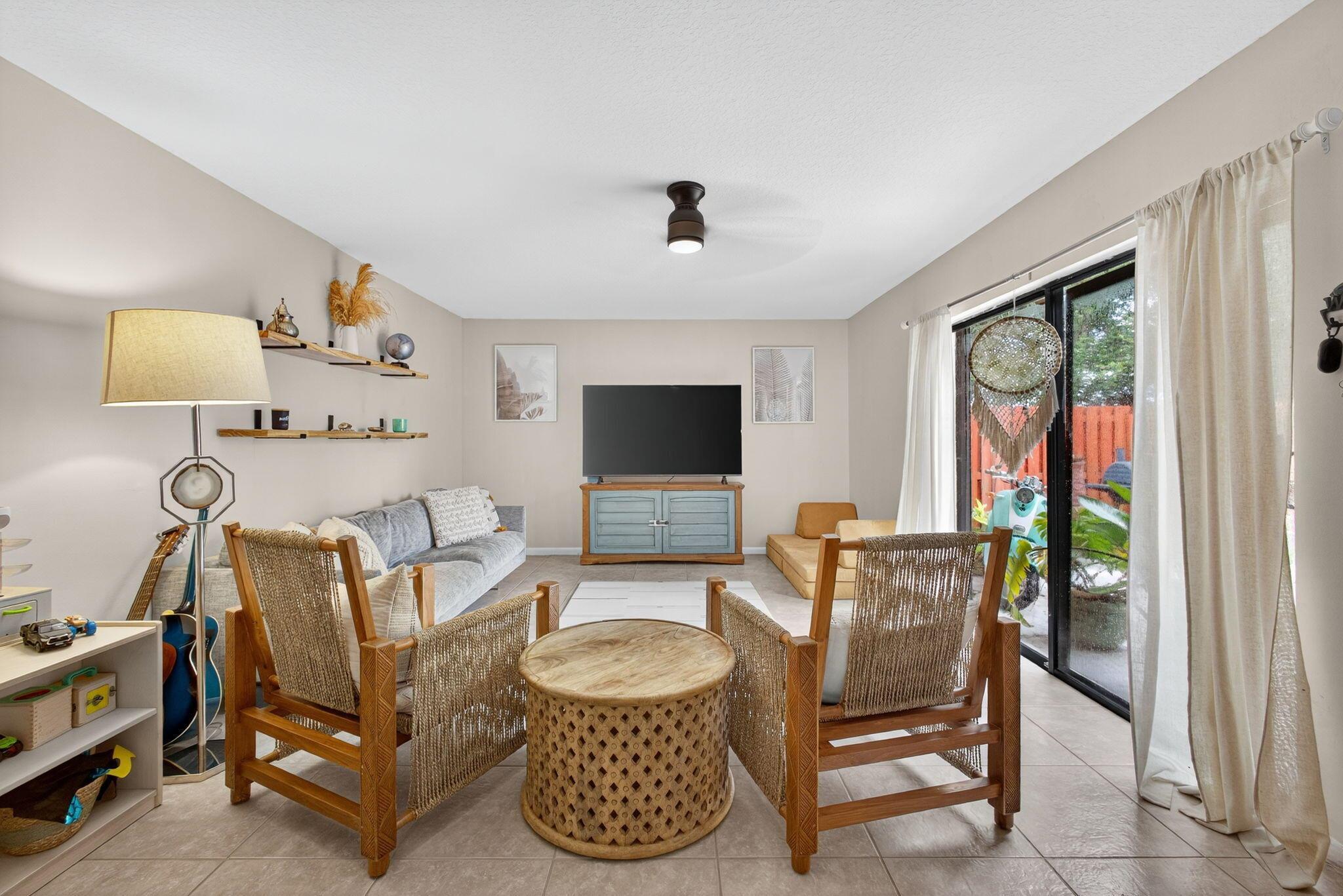JUPITER LAKES TOWNHOMES C - Residential Lease