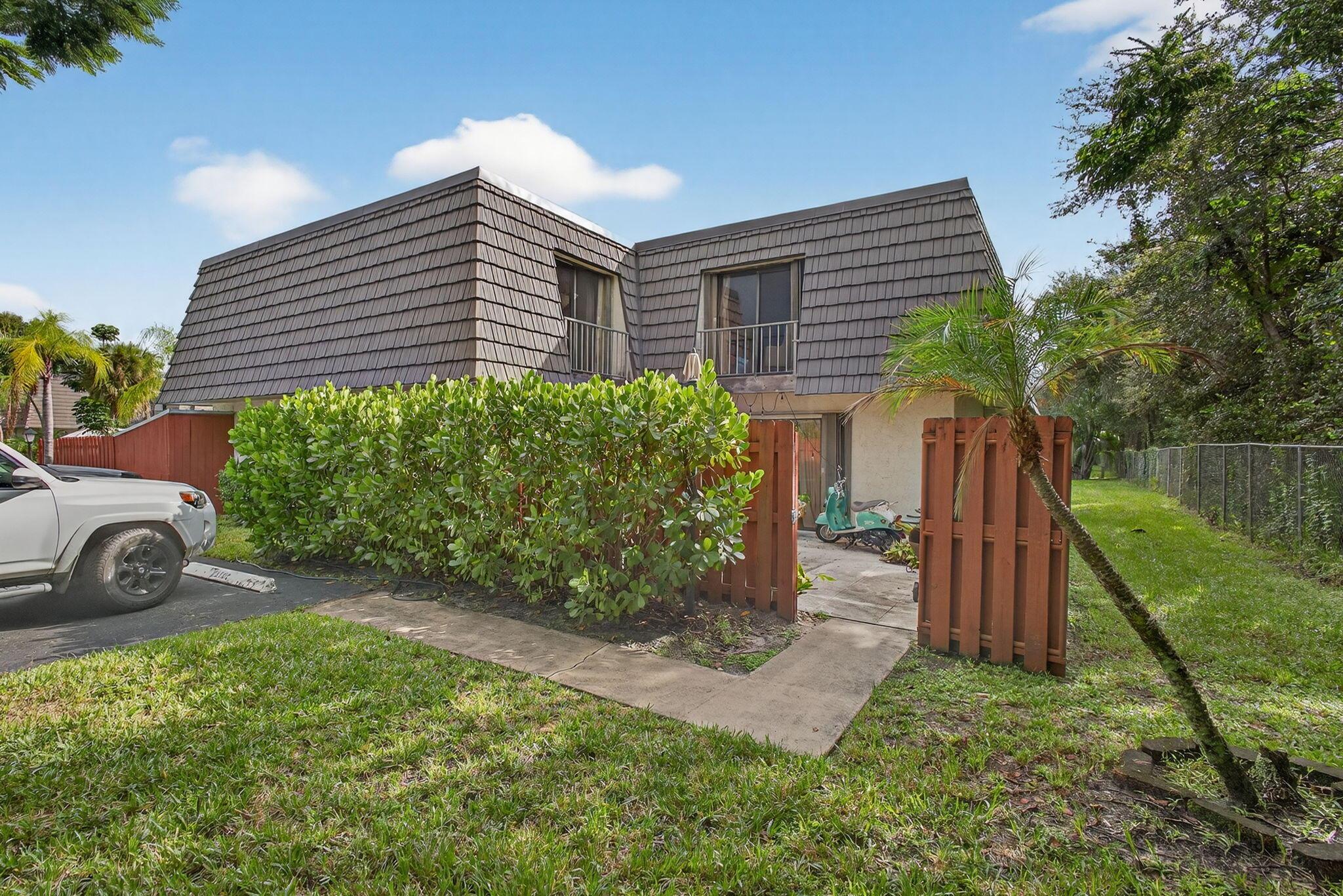 JUPITER LAKES TOWNHOMES C - Residential Lease