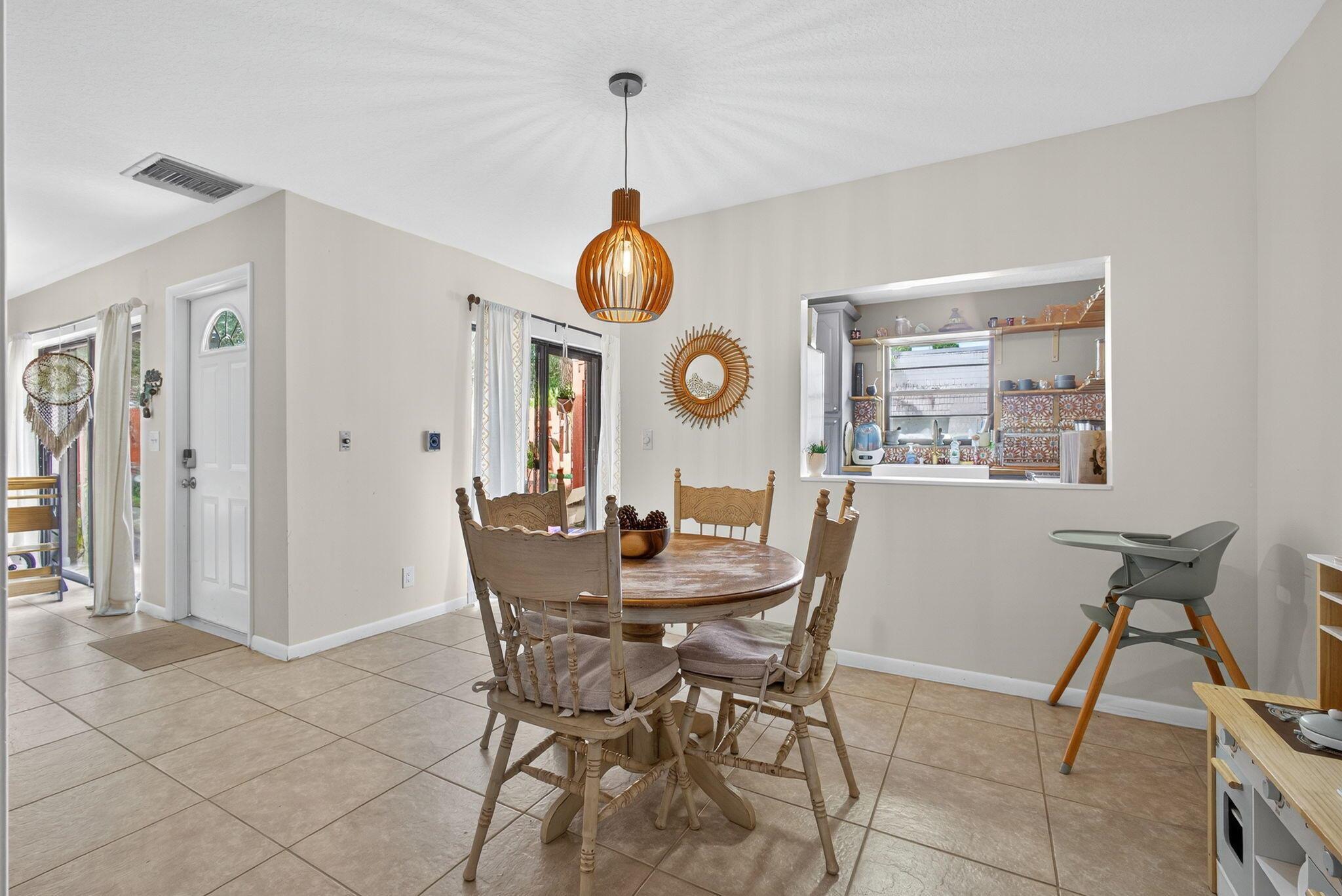 JUPITER LAKES TOWNHOMES C - Residential Lease