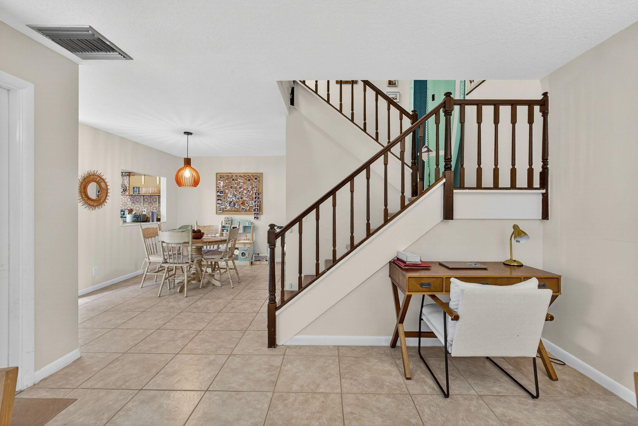 JUPITER LAKES TOWNHOMES C - Residential Lease