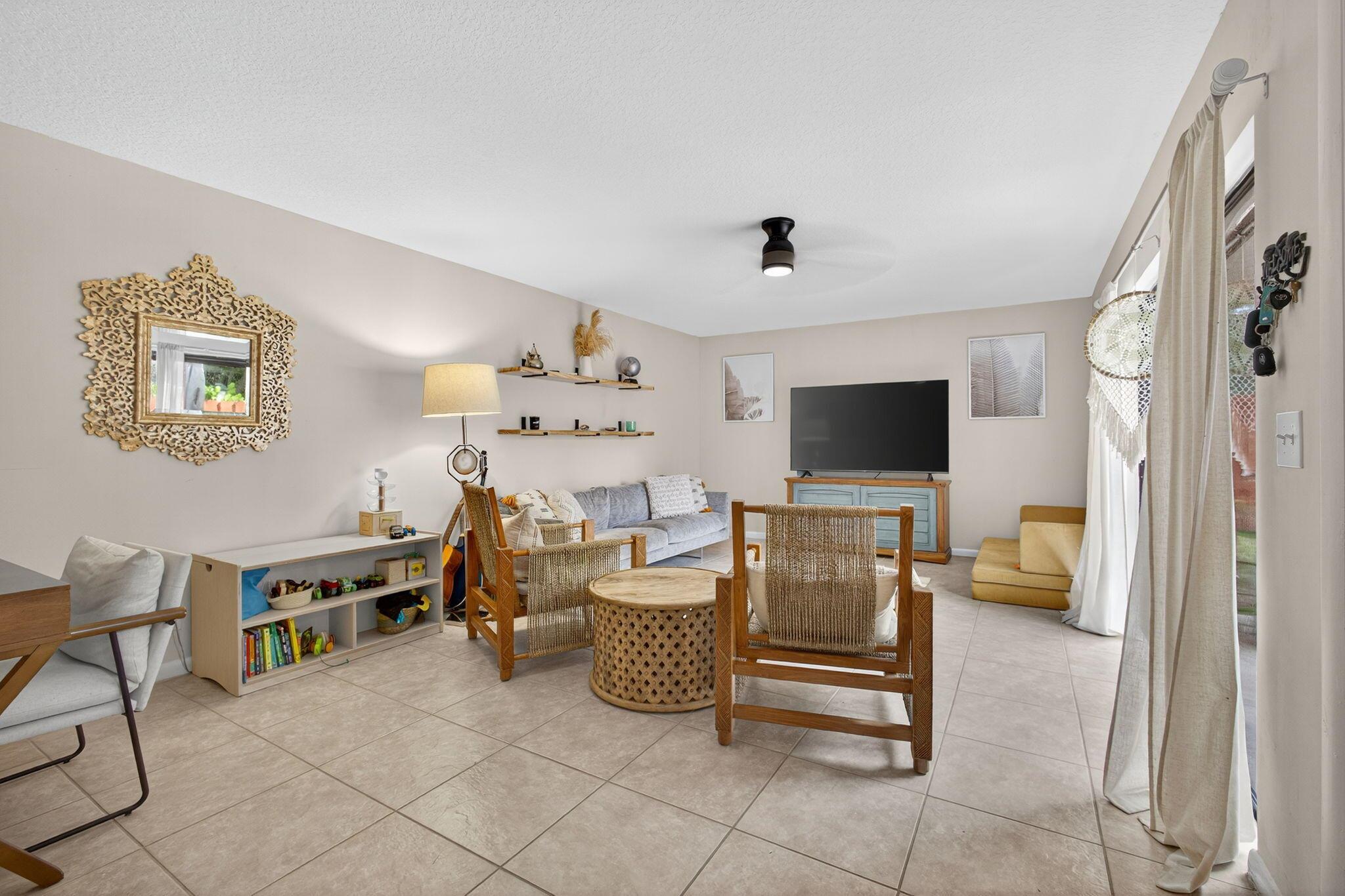 JUPITER LAKES TOWNHOMES C - Residential Lease