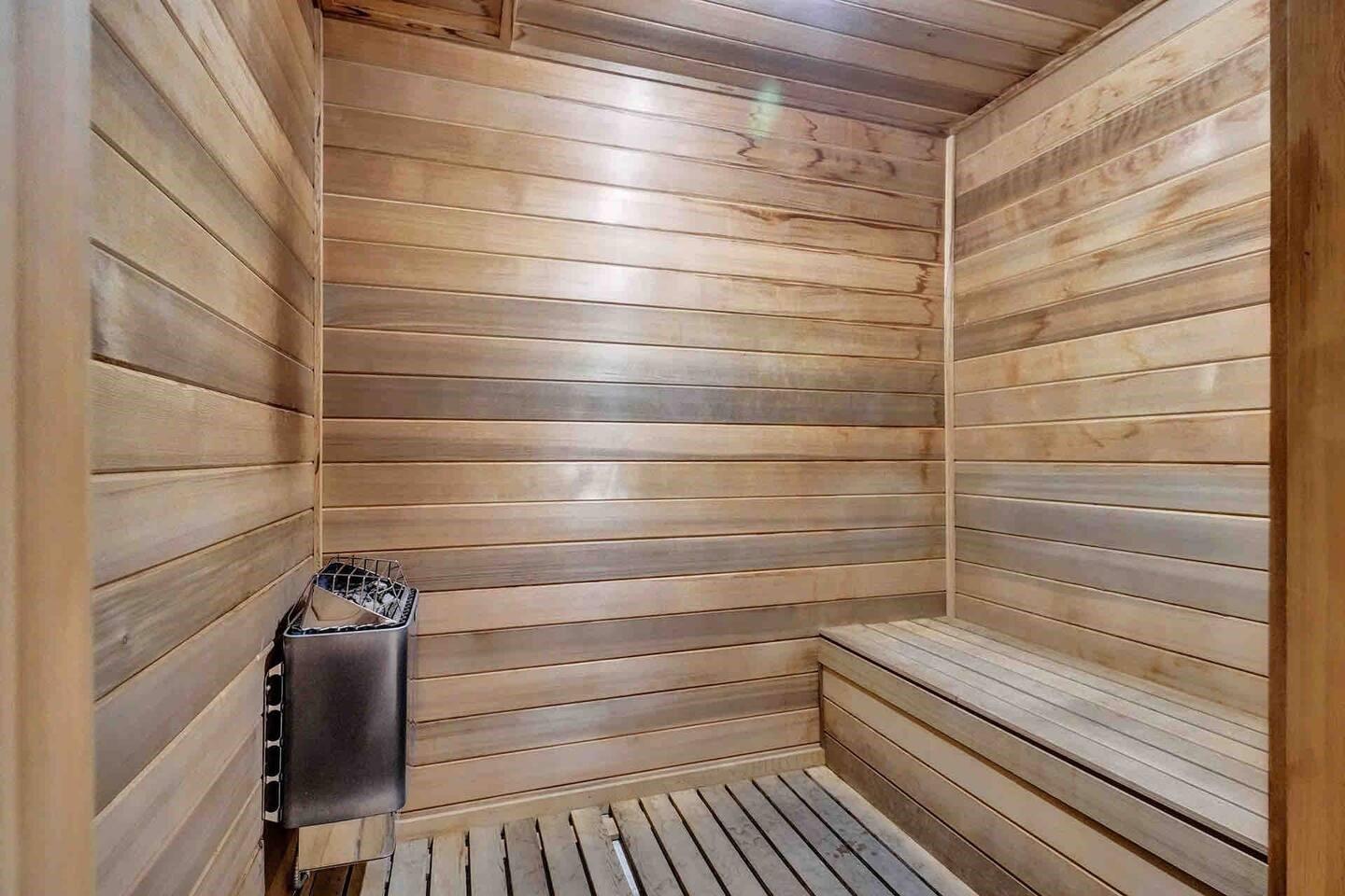 TIFFANY HOUSE CONDO - Residential