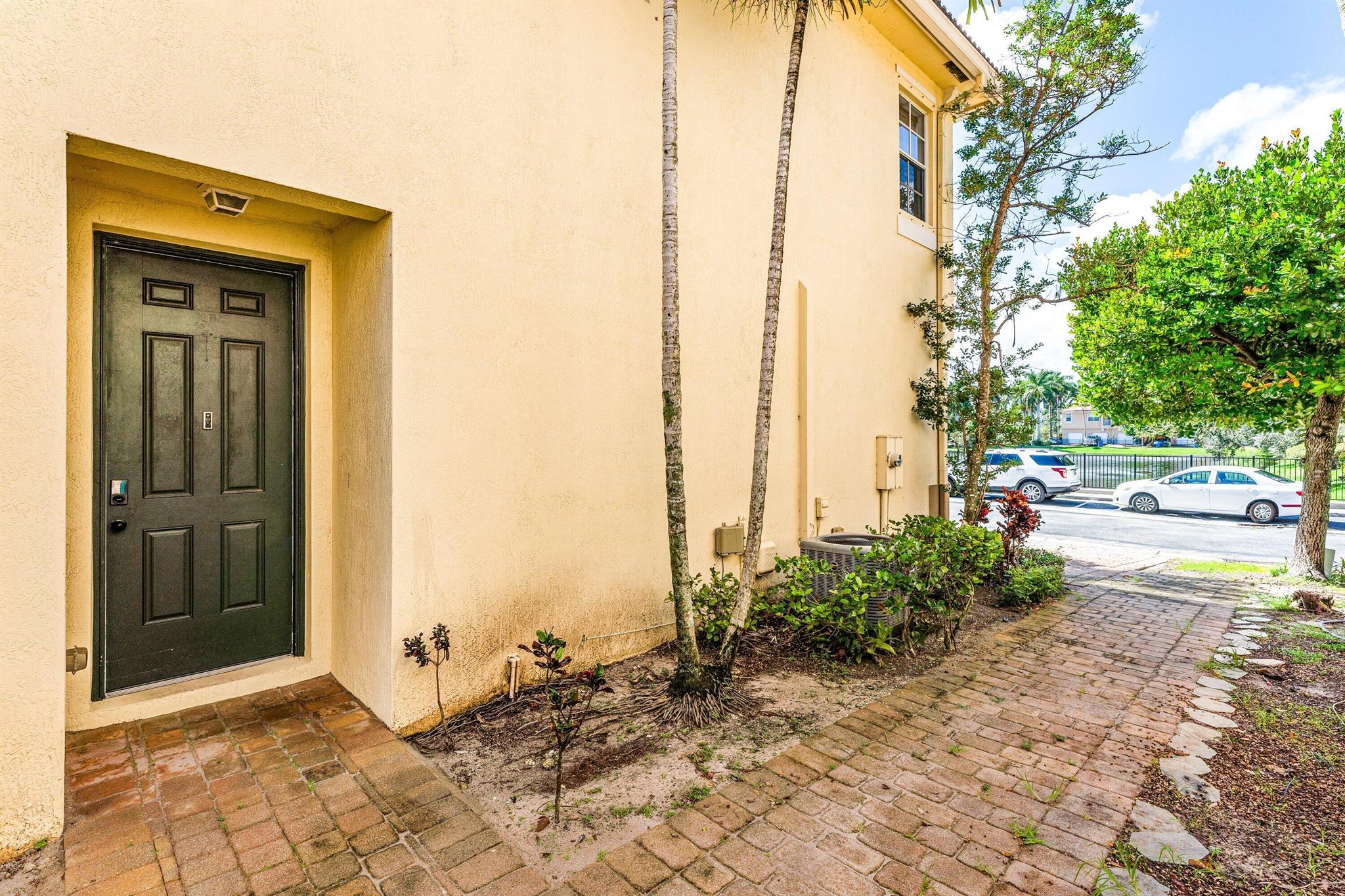 SIERRA BAY - Residential