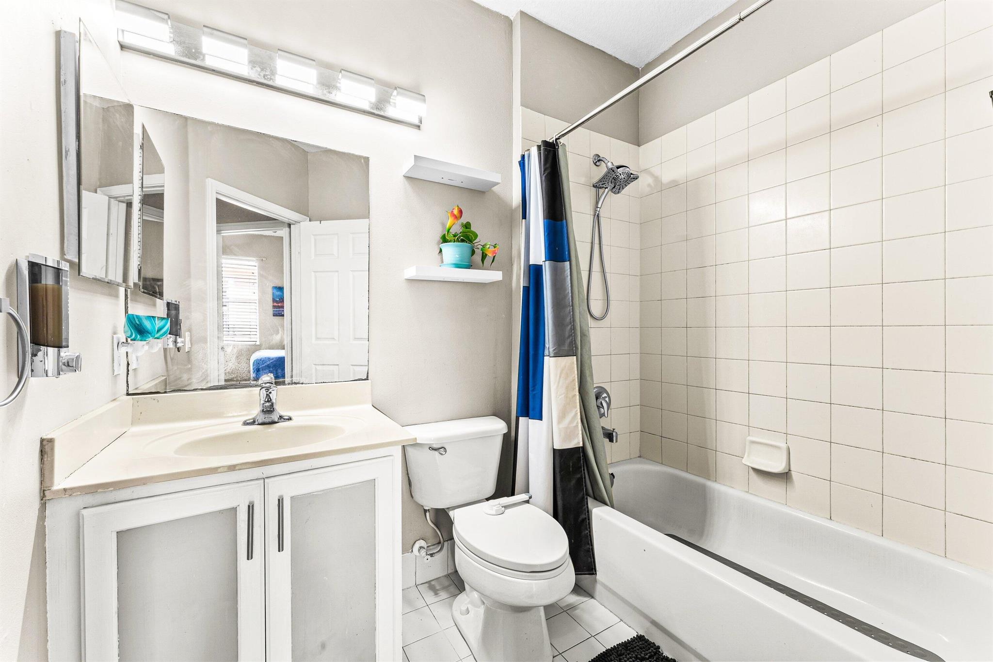 SIERRA BAY - Residential