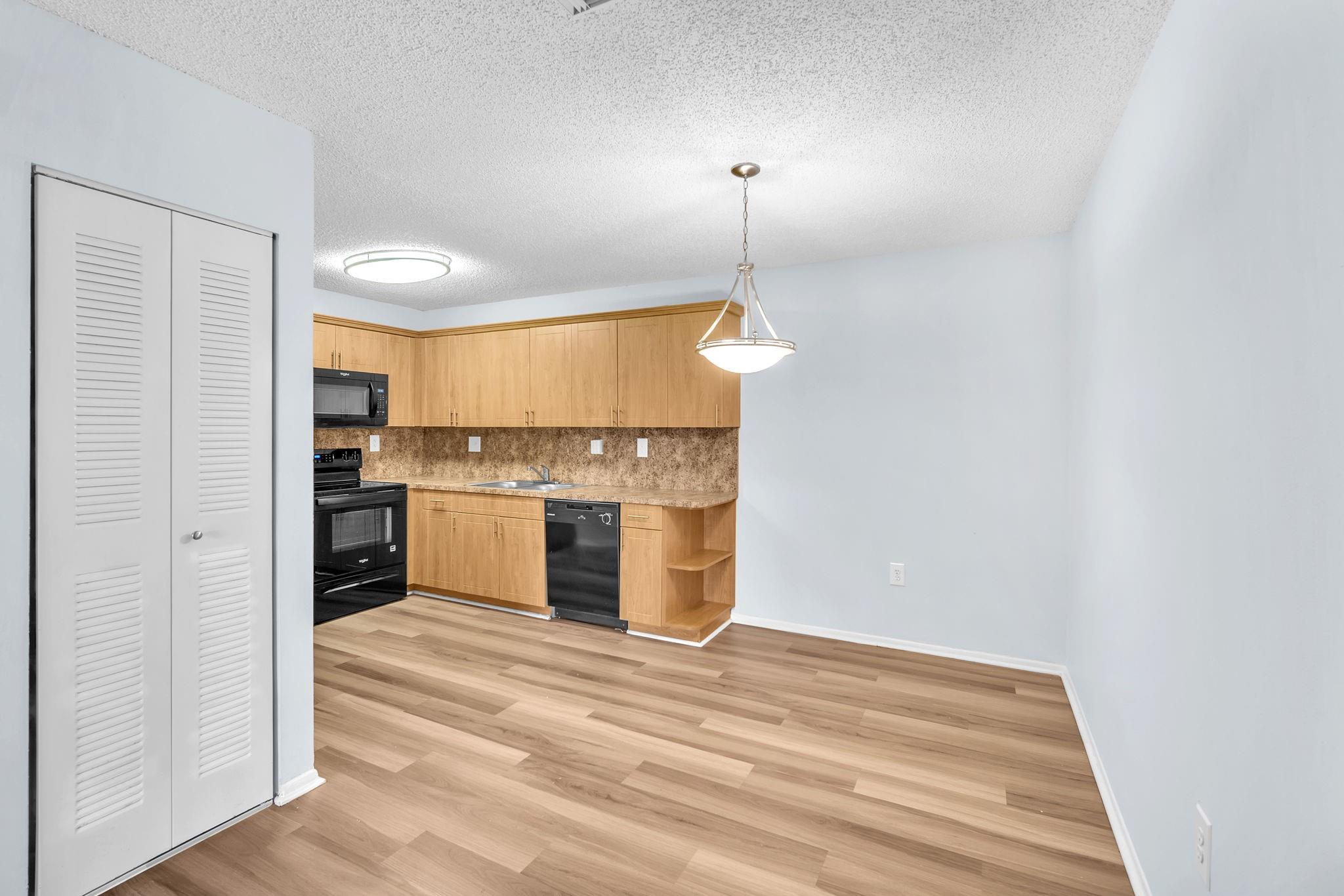 FAIRWAY VIEW - Residential Lease