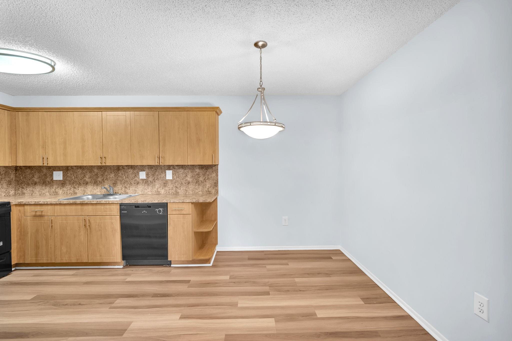 FAIRWAY VIEW - Residential Lease