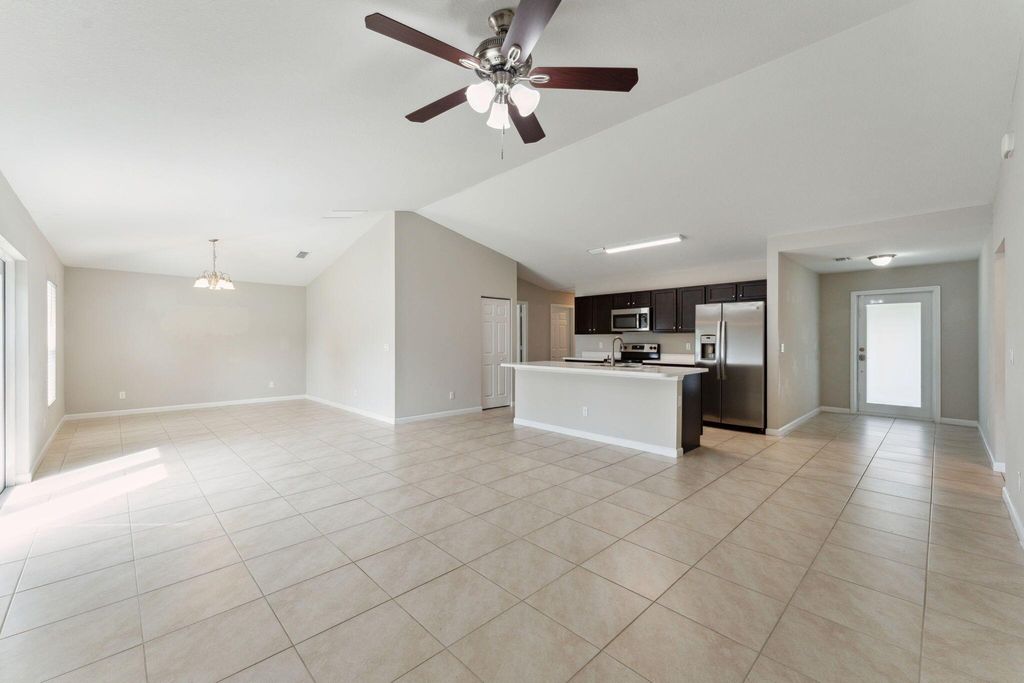 Photo of 1698 SW La Gorce Avenue, Port Saint Lucie, FL 34953 (MLS # R11068960)