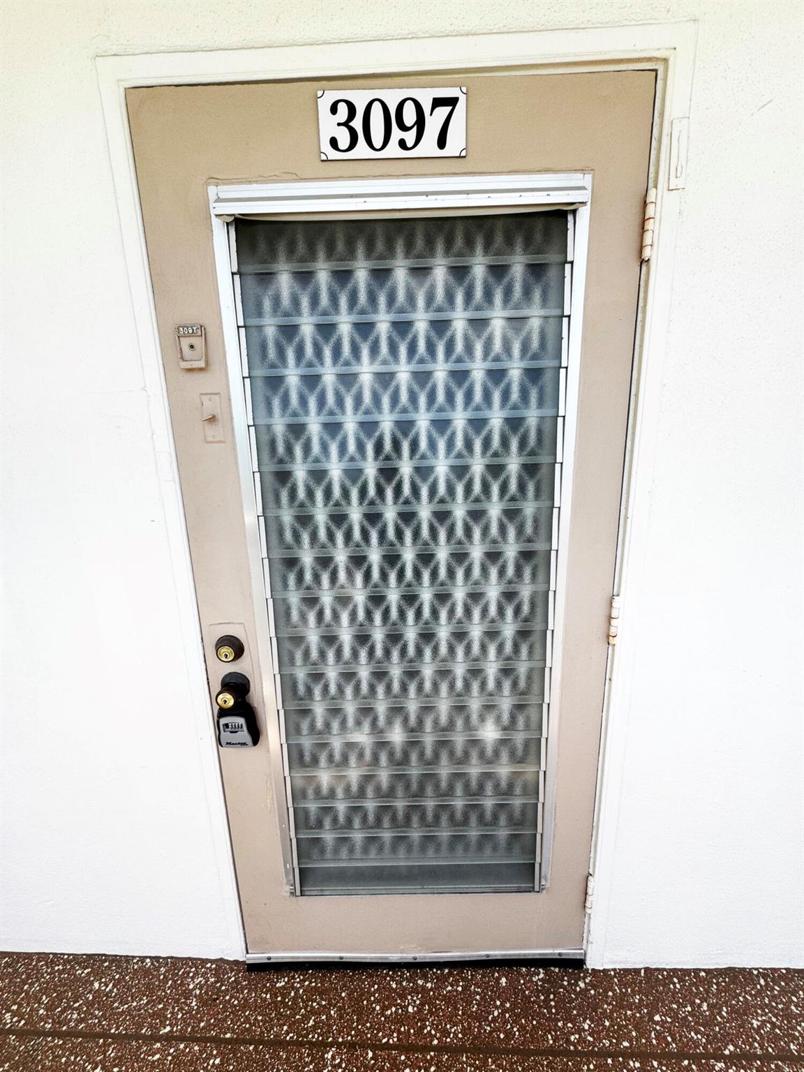 View photos, virtual tours, details... 3097 Newport S 3097